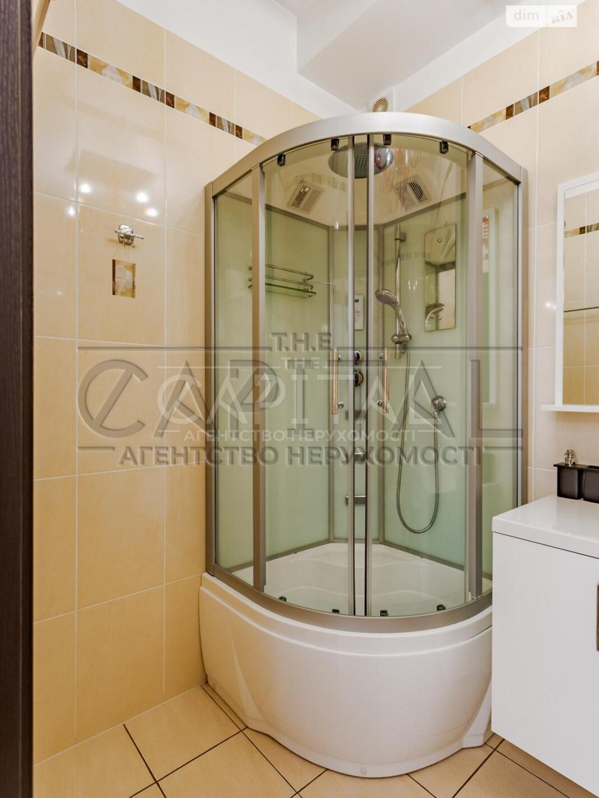 двоповерховий будинок, 1086.6 кв. м, цегла. Продаж у Козині фото 1 двоповерховий будинок, 1086.6 кв. м, цегла. Продаж у Козині фото 1