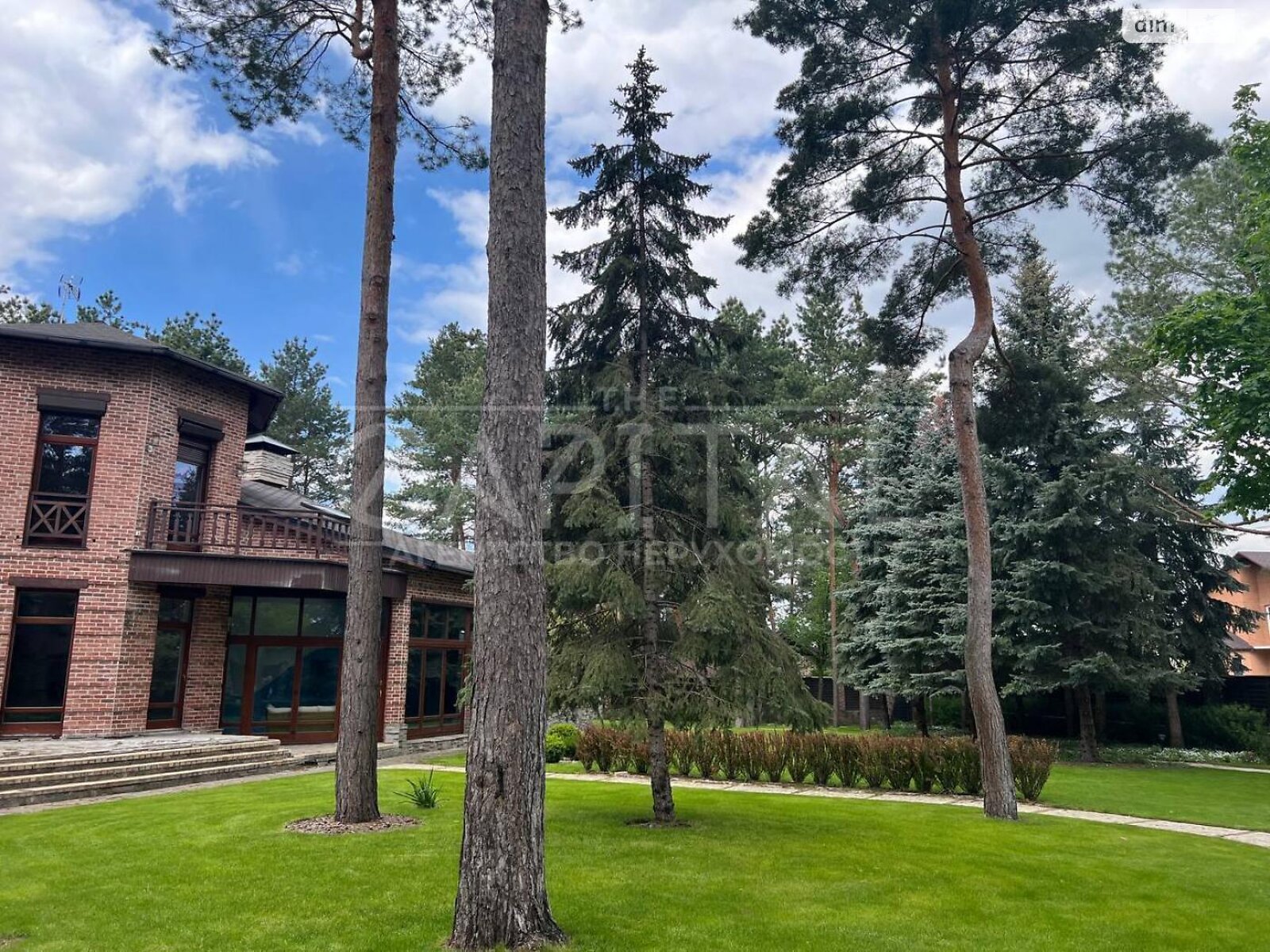 двоповерховий будинок з опаленням, 538.4 кв. м, цегла. Продаж у Козині фото 1 двоповерховий будинок з опаленням, 538.4 кв. м, цегла. Продаж у Козині фото 1