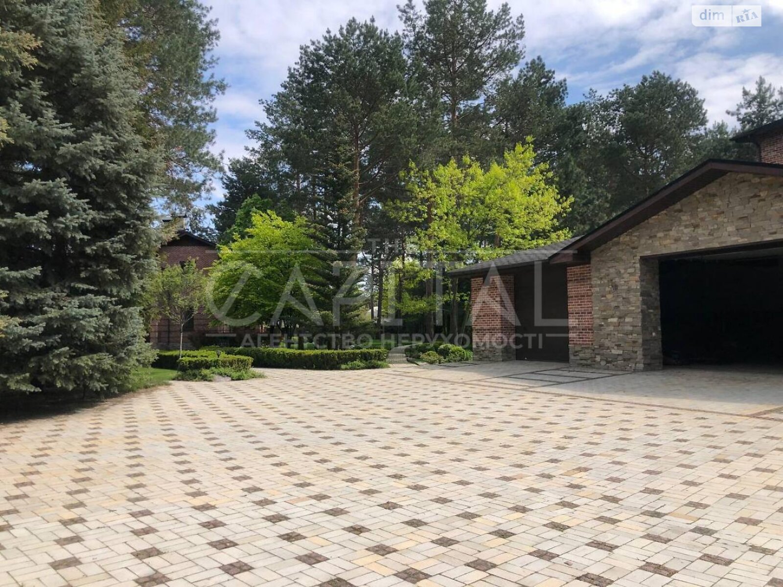 двоповерховий будинок з опаленням, 538.4 кв. м, цегла. Продаж у Козині фото 1 двоповерховий будинок з опаленням, 538.4 кв. м, цегла. Продаж у Козині фото 1