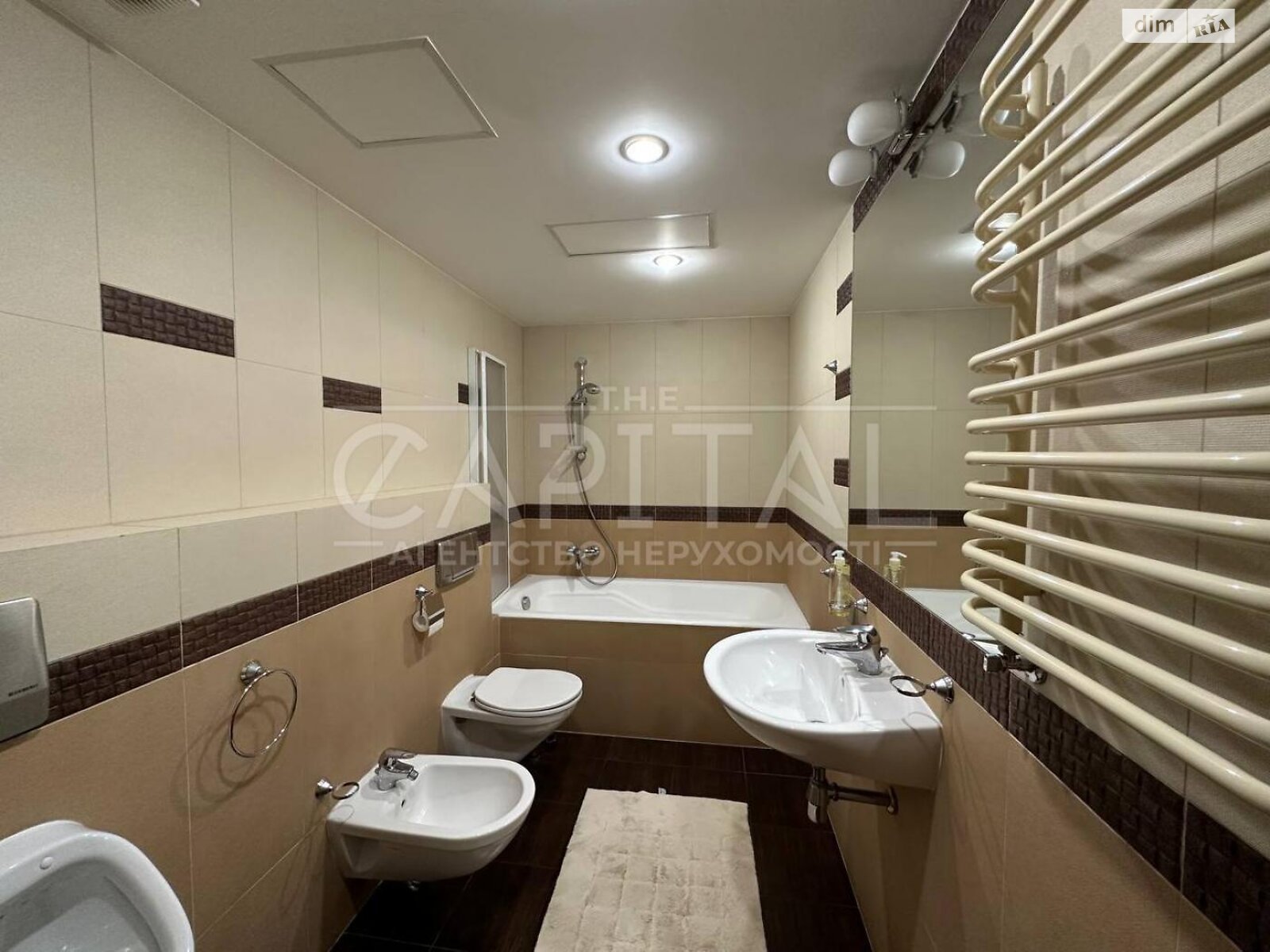 двоповерховий будинок з опаленням, 538.4 кв. м, цегла. Продаж у Козині фото 1 двоповерховий будинок з опаленням, 538.4 кв. м, цегла. Продаж у Козині фото 1