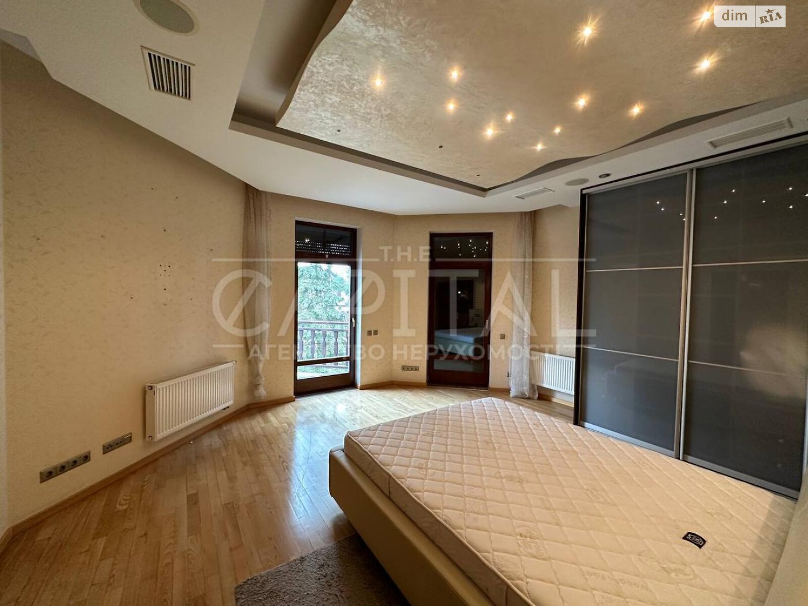 двоповерховий будинок з опаленням, 538.4 кв. м, цегла. Продаж у Козині фото 1 двоповерховий будинок з опаленням, 538.4 кв. м, цегла. Продаж у Козині фото 1