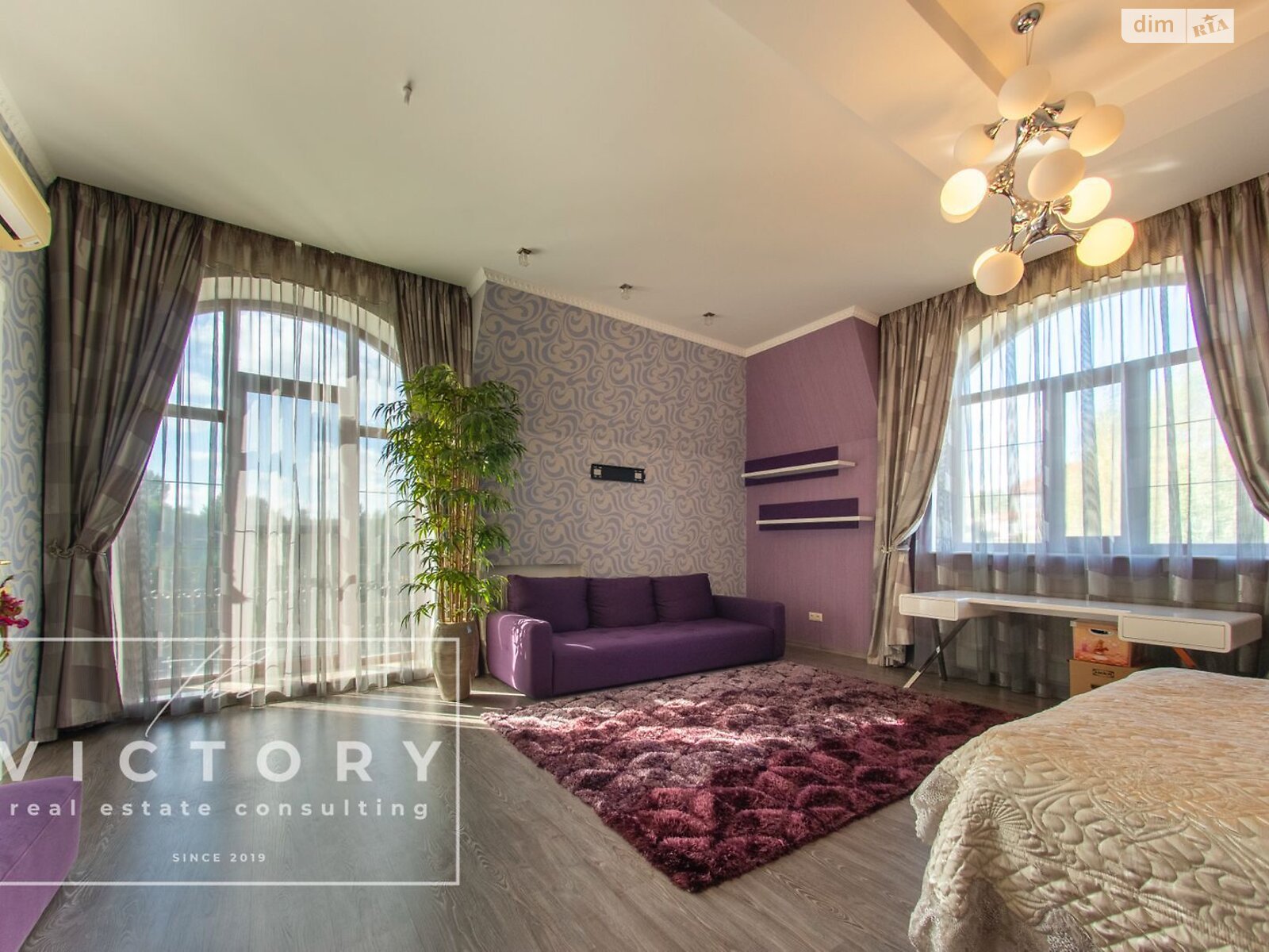 четырехэтажный дом с гаражом, 670.3 кв. м, кирпич. Продажа в Козине фото 1 четырехэтажный дом с гаражом, 670.3 кв. м, кирпич. Продажа в Козине фото 1