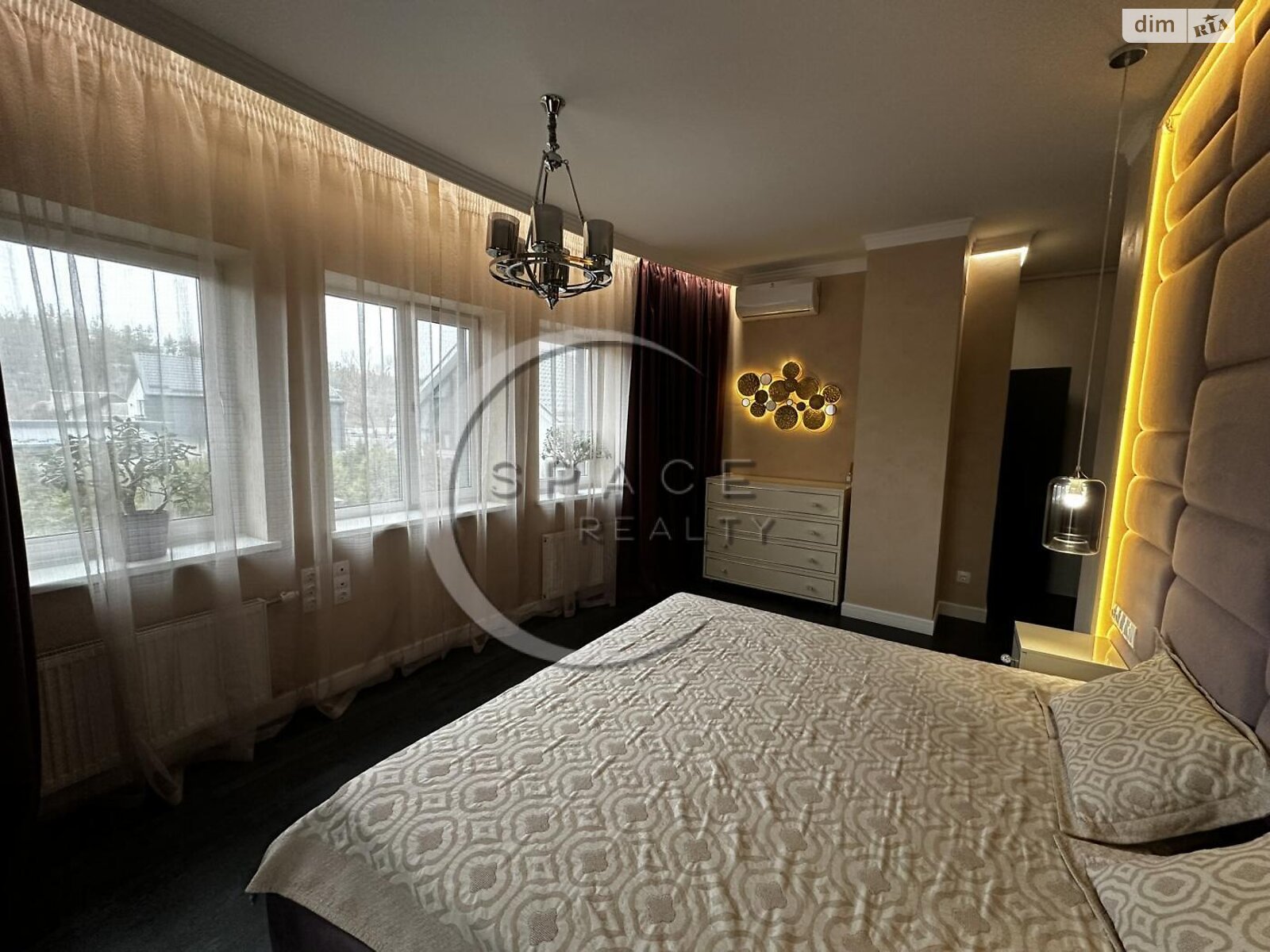 трехэтажный дом веранда, 205 кв. м, кирпич. Продажа в Козине фото 1