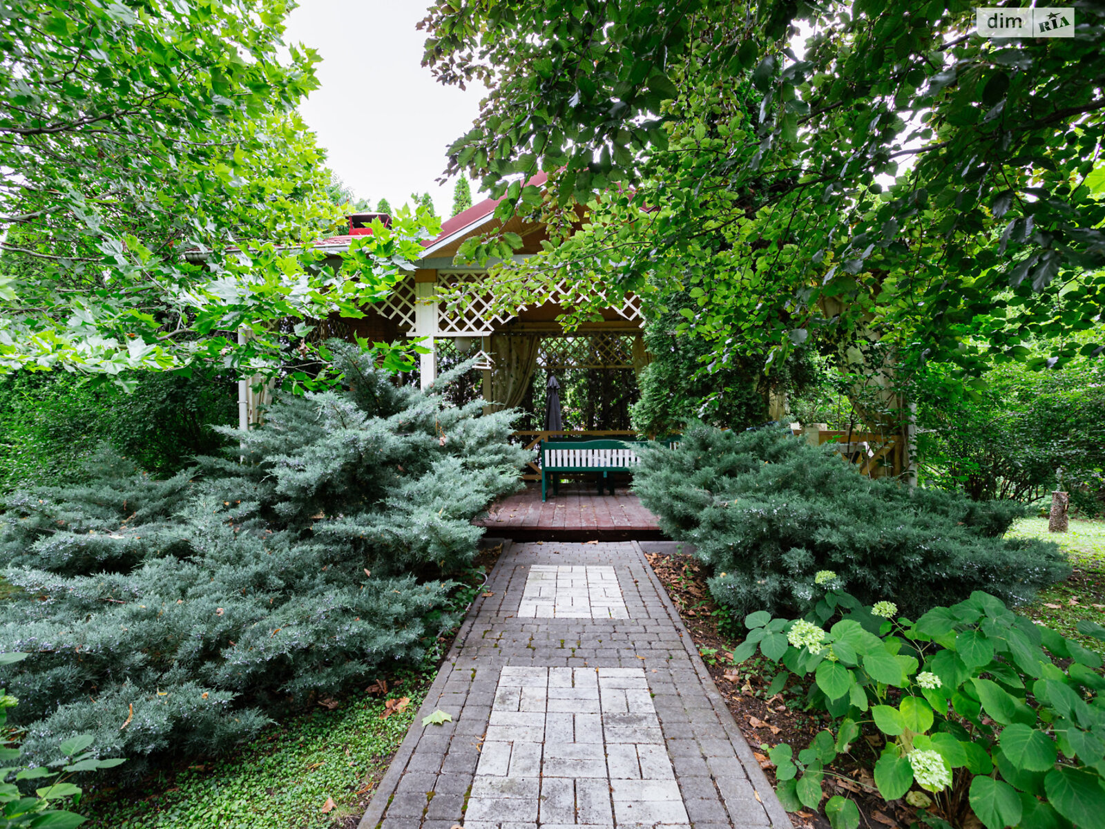 двоповерховий будинок з верандою, 300 кв. м, кирпич. Продаж у Козині фото 1 двоповерховий будинок з верандою, 300 кв. м, кирпич. Продаж у Козині фото 1