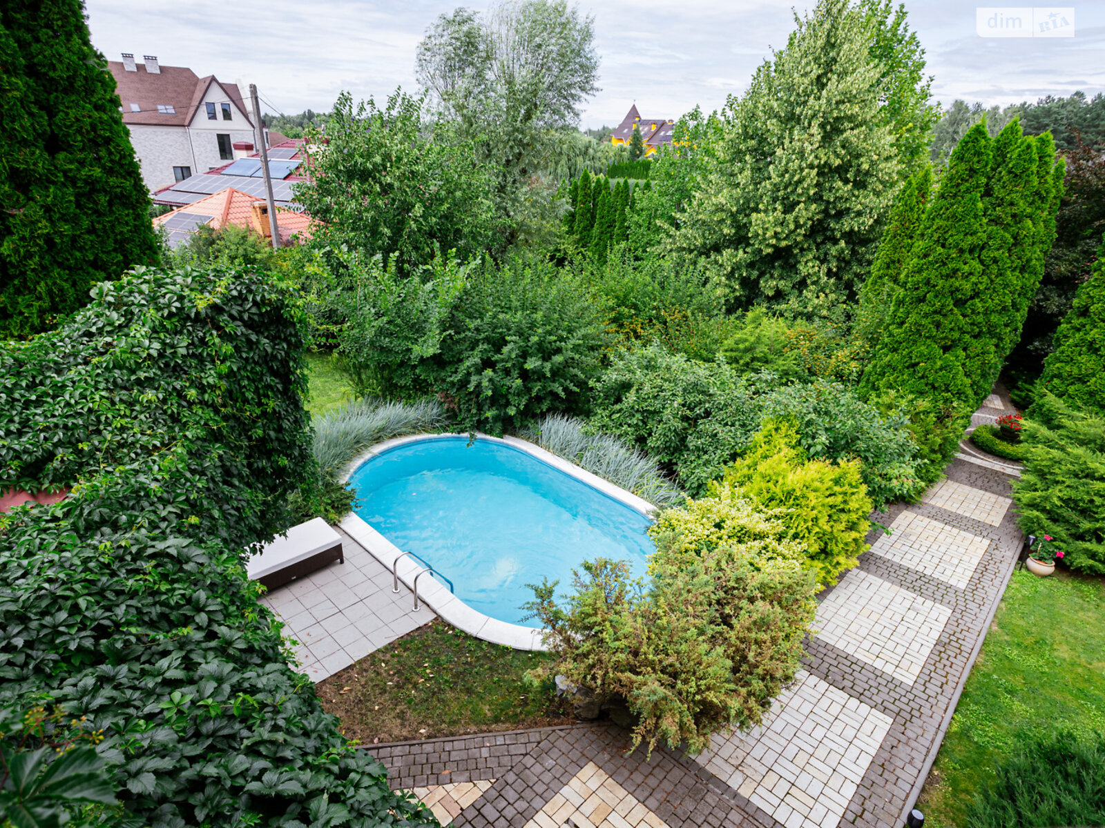 двоповерховий будинок з верандою, 300 кв. м, кирпич. Продаж у Козині фото 1 двоповерховий будинок з верандою, 300 кв. м, кирпич. Продаж у Козині фото 1