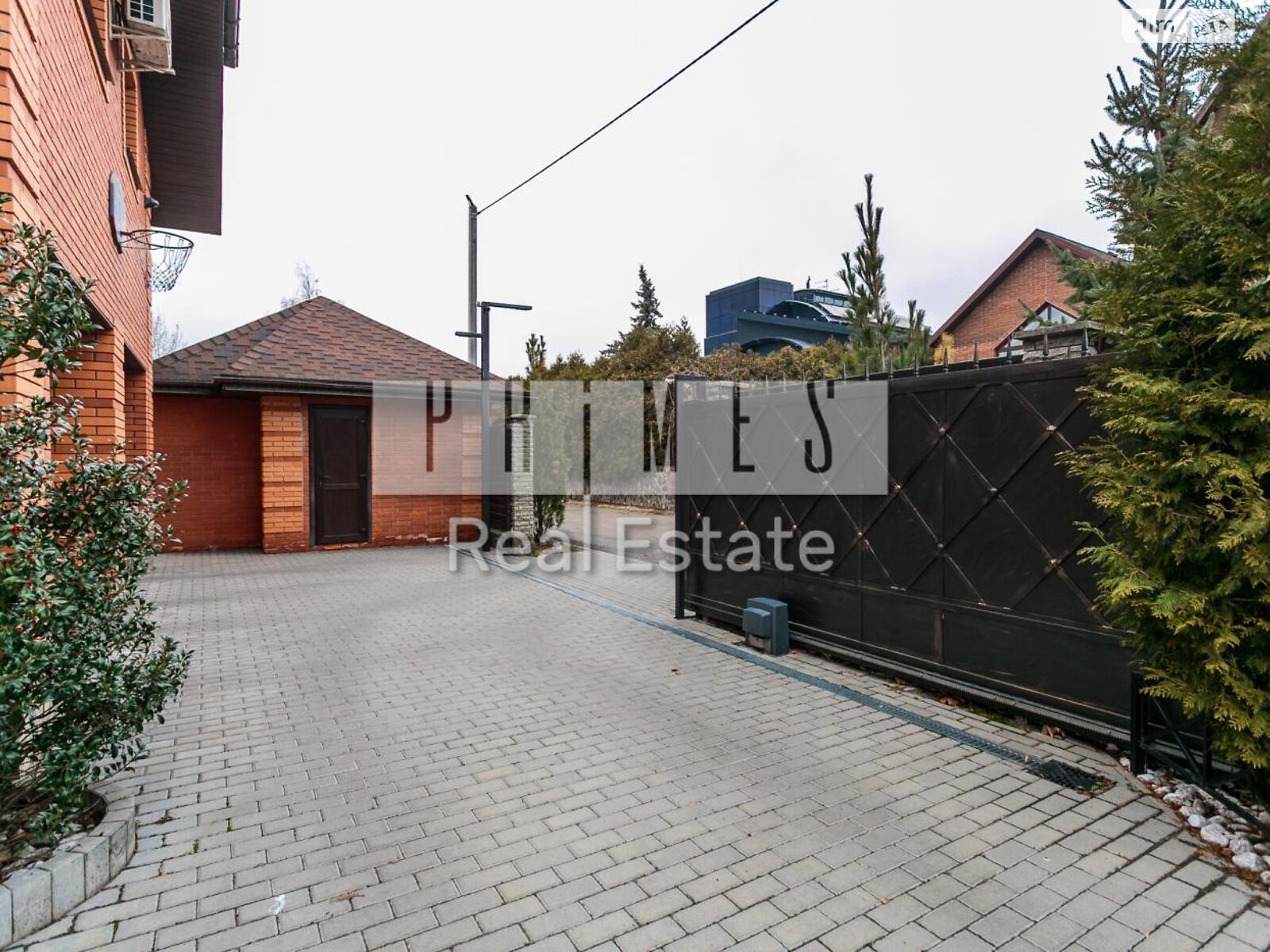 двухэтажный дом с гаражом, 410 кв. м, кирпич. Продажа в Козине фото 1 двухэтажный дом с гаражом, 410 кв. м, кирпич. Продажа в Козине фото 1