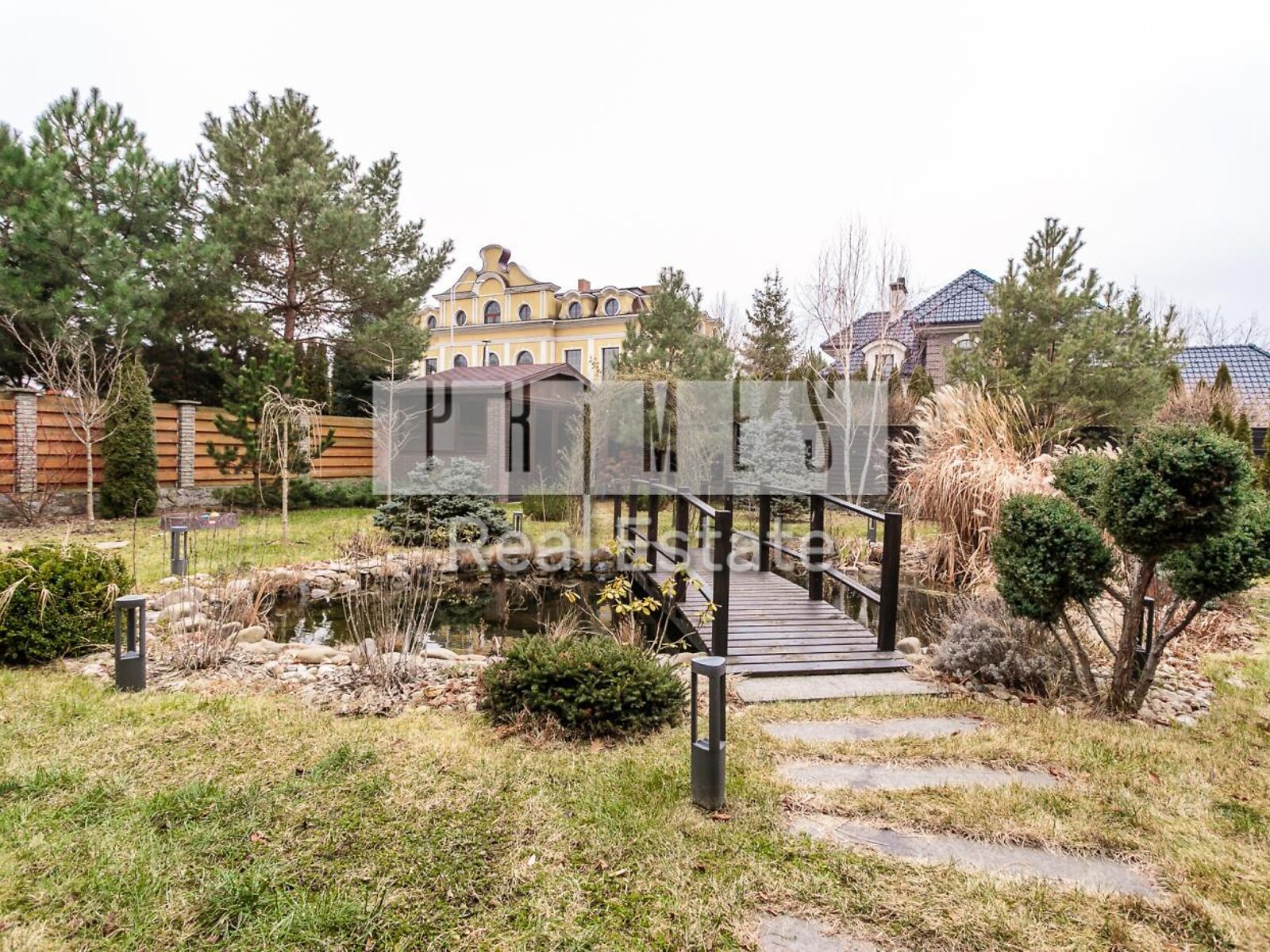двухэтажный дом с гаражом, 410 кв. м, кирпич. Продажа в Козине фото 1 двухэтажный дом с гаражом, 410 кв. м, кирпич. Продажа в Козине фото 1