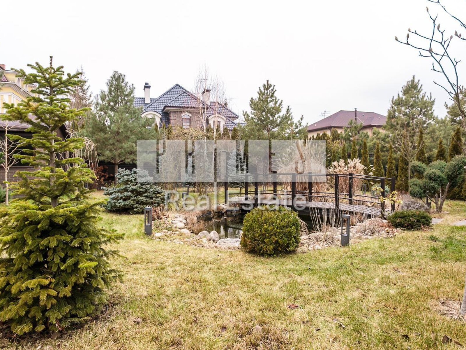 двухэтажный дом с гаражом, 410 кв. м, кирпич. Продажа в Козине фото 1 двухэтажный дом с гаражом, 410 кв. м, кирпич. Продажа в Козине фото 1