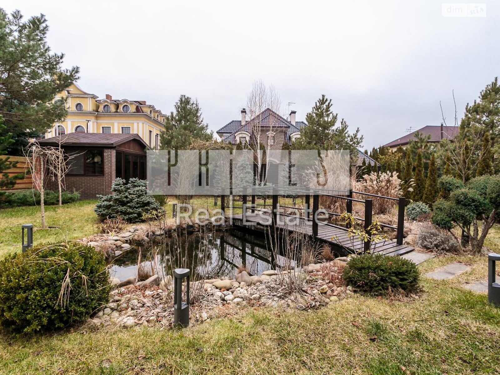 двухэтажный дом с гаражом, 410 кв. м, кирпич. Продажа в Козине фото 1 двухэтажный дом с гаражом, 410 кв. м, кирпич. Продажа в Козине фото 1