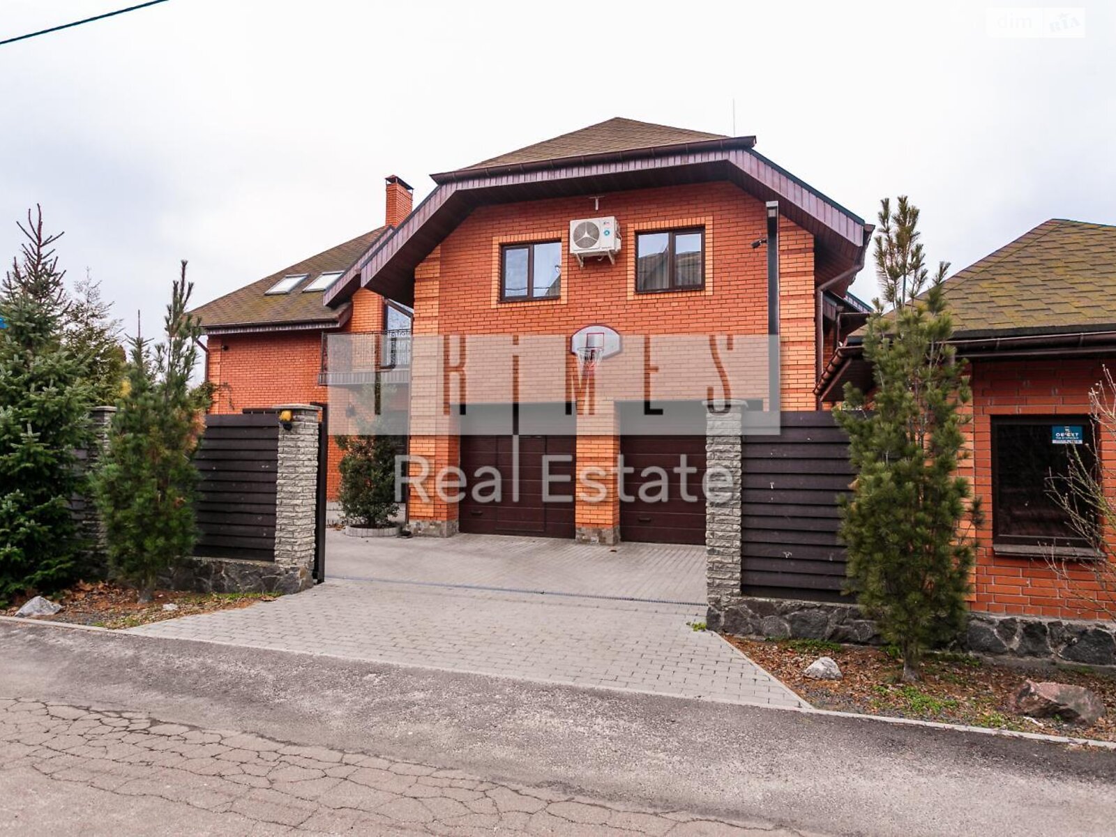 двухэтажный дом с гаражом, 410 кв. м, кирпич. Продажа в Козине фото 1 двухэтажный дом с гаражом, 410 кв. м, кирпич. Продажа в Козине фото 1