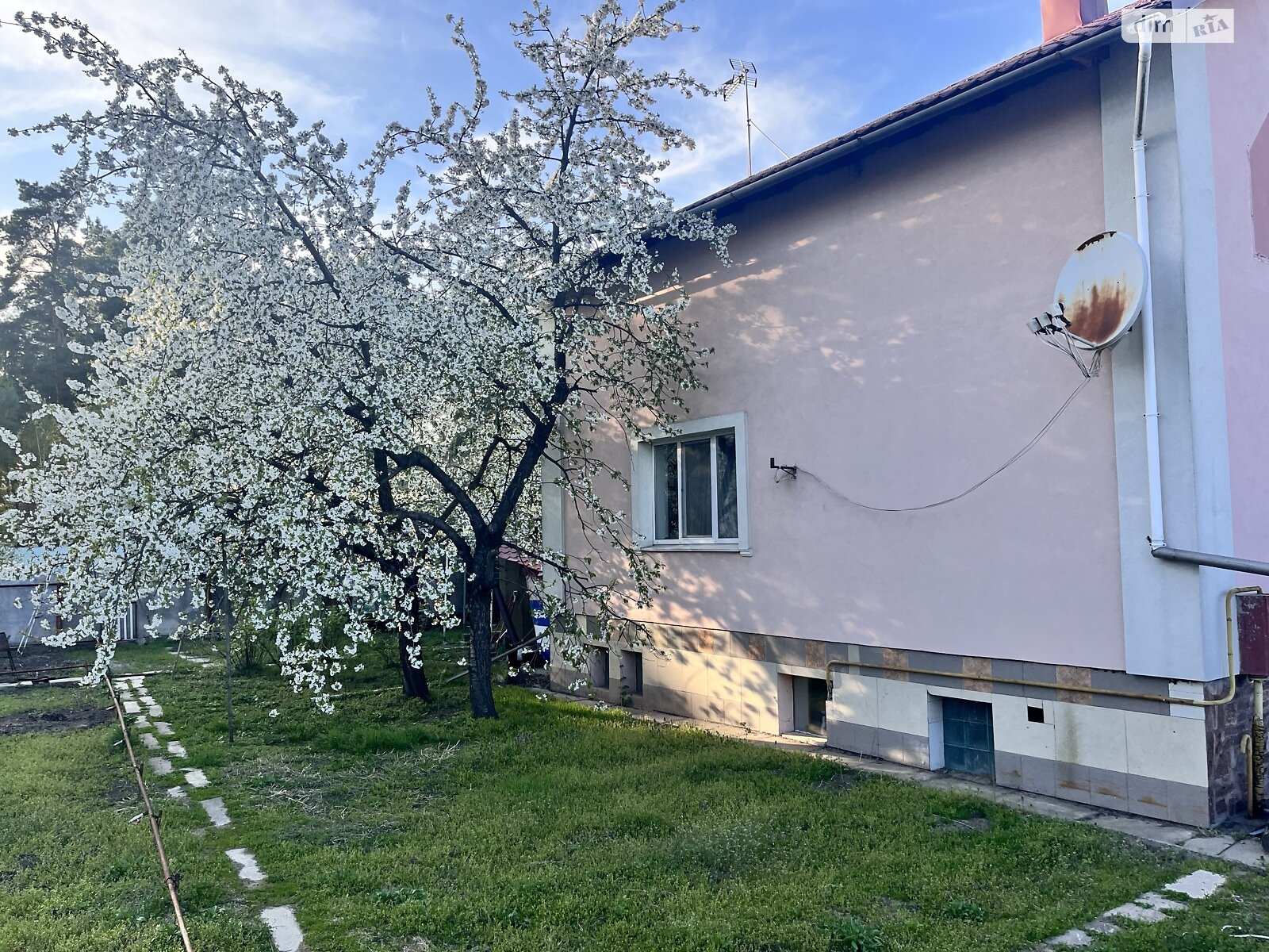 двухэтажный дом, 211.1 кв. м, кирпич. Продажа в Козине фото 1 двухэтажный дом, 211.1 кв. м, кирпич. Продажа в Козине фото 1