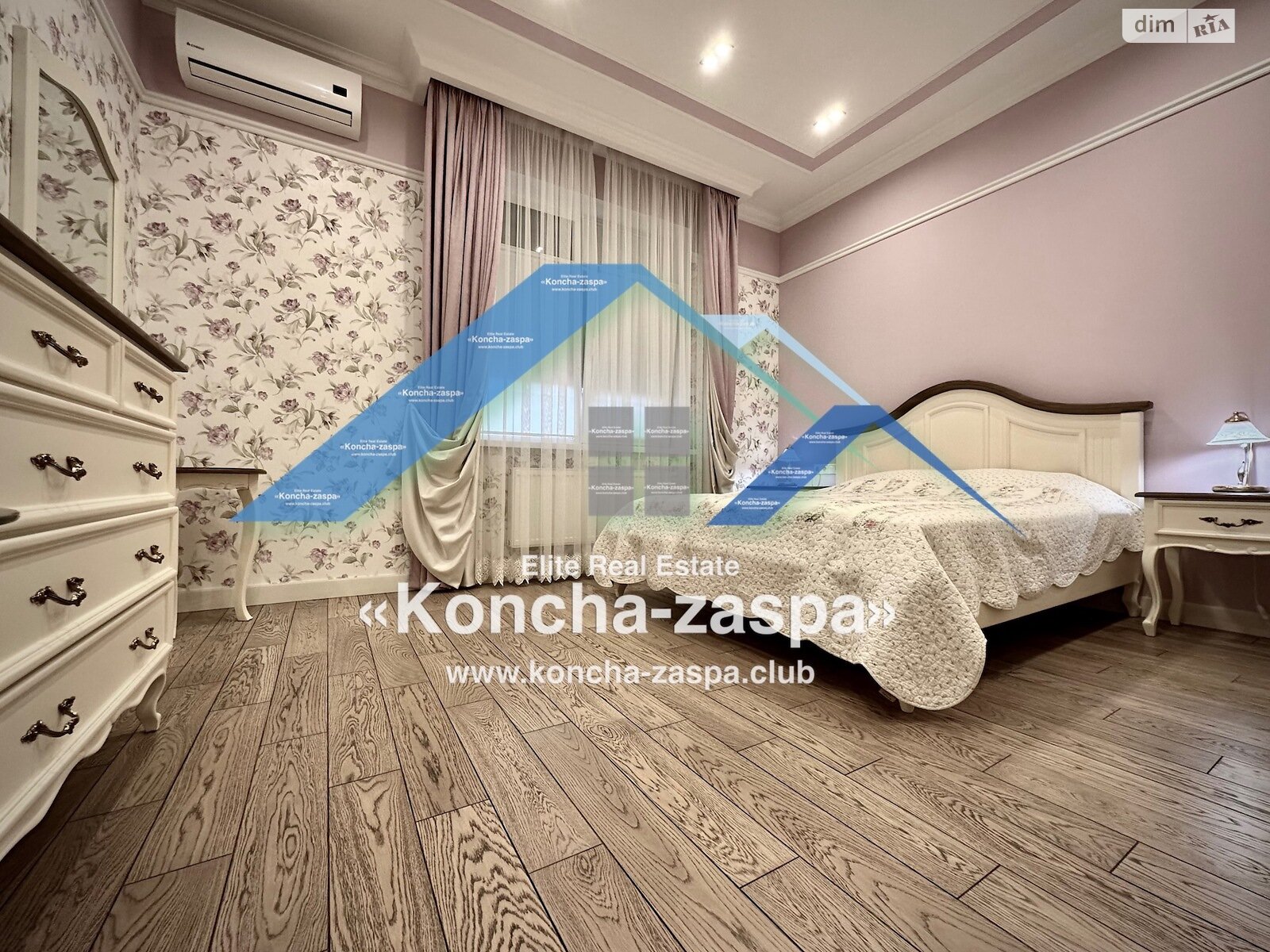 триповерховий будинок з мансардою, 390 кв. м, цегла. Продаж у Козині фото 1