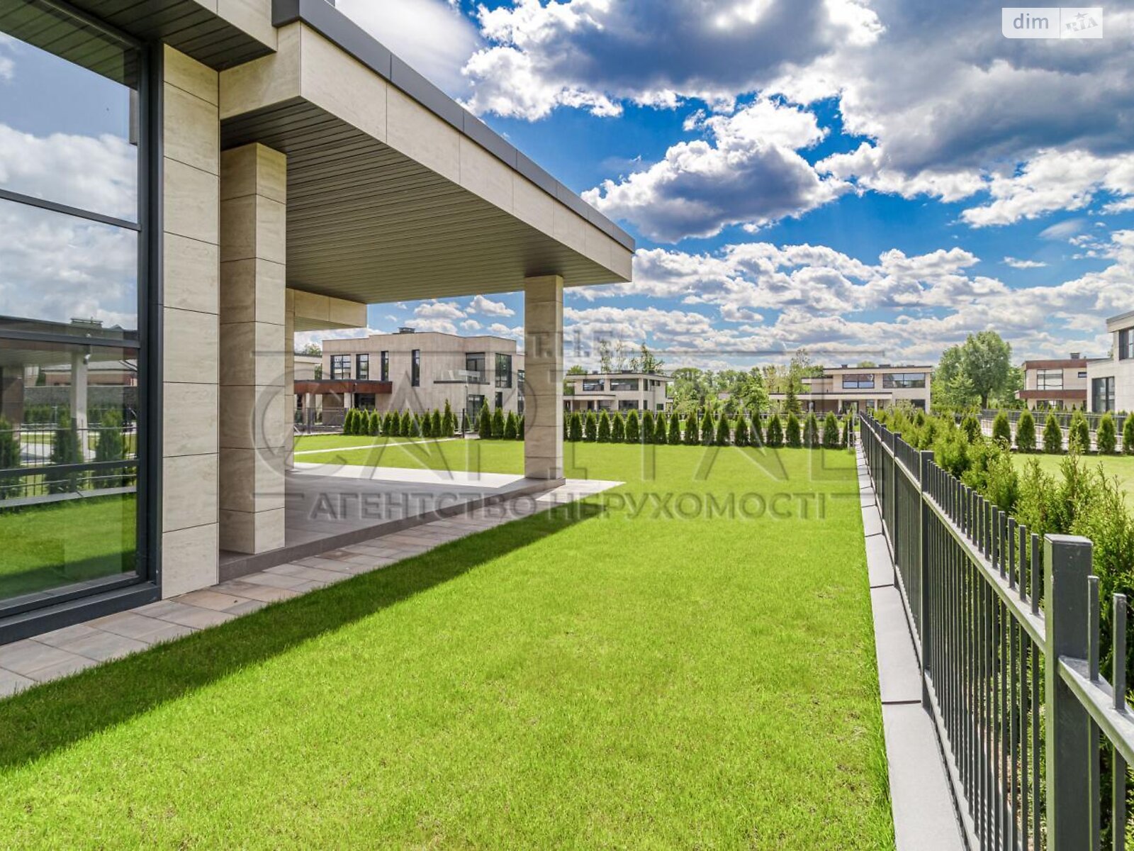 двоповерховий будинок, 263 кв. м, цегла. Продаж у Козині фото 1 двоповерховий будинок, 263 кв. м, цегла. Продаж у Козині фото 1