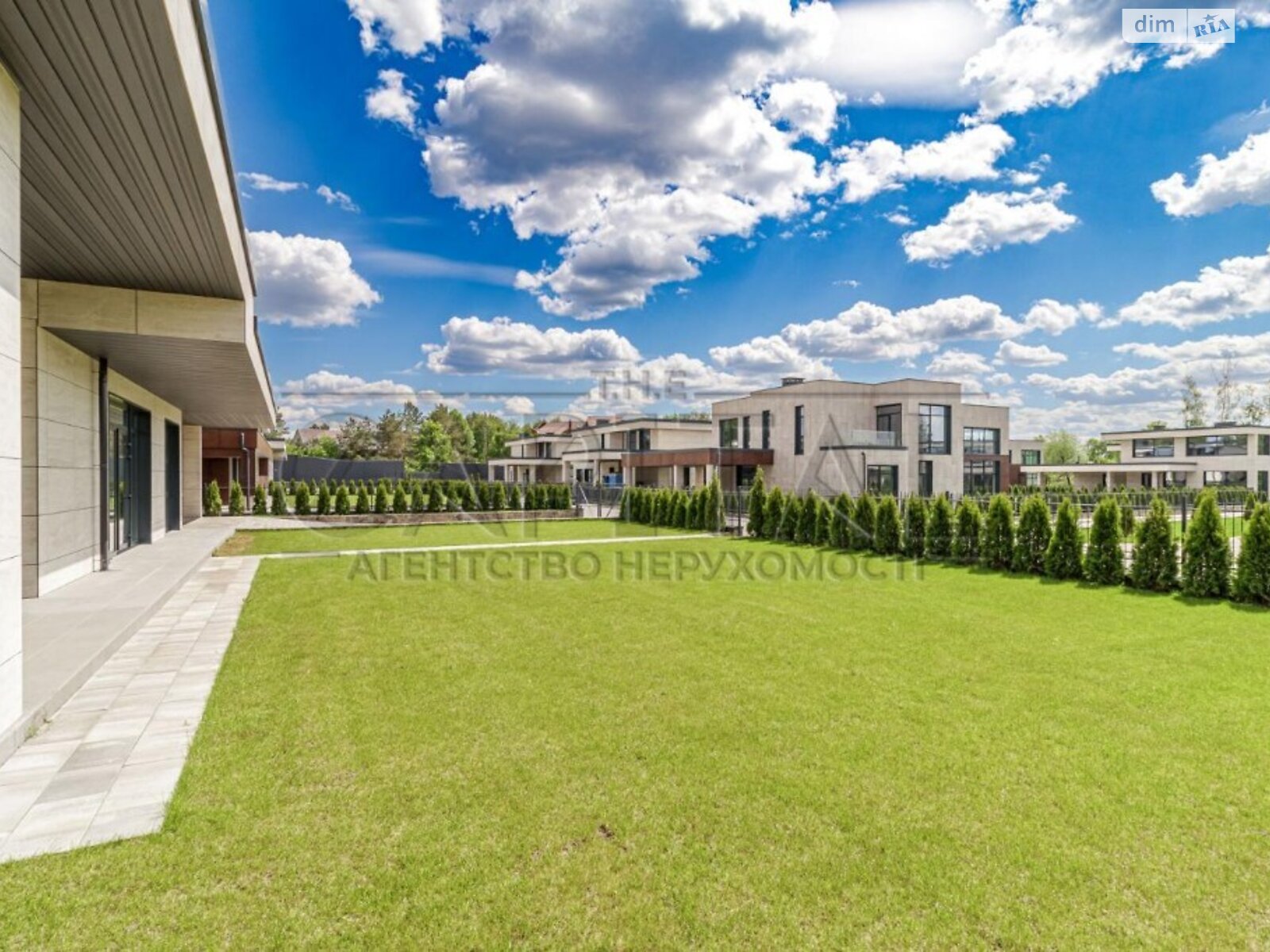 двоповерховий будинок, 263 кв. м, цегла. Продаж у Козині фото 1 двоповерховий будинок, 263 кв. м, цегла. Продаж у Козині фото 1