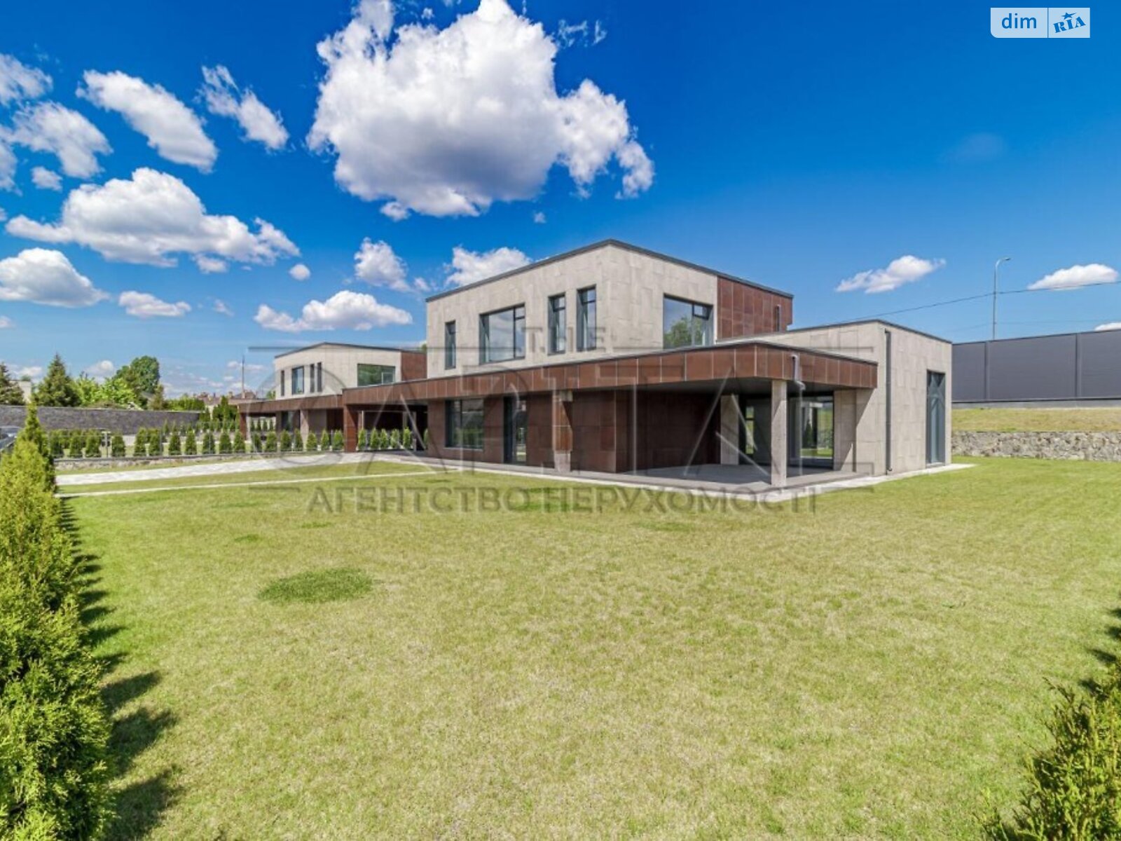 двоповерховий будинок, 262 кв. м, цегла. Продаж у Козині фото 1 двоповерховий будинок, 262 кв. м, цегла. Продаж у Козині фото 1