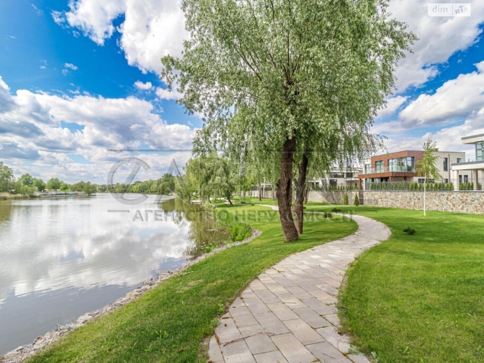 двоповерховий будинок, 262 кв. м, цегла. Продаж у Козині фото 1 двоповерховий будинок, 262 кв. м, цегла. Продаж у Козині фото 1