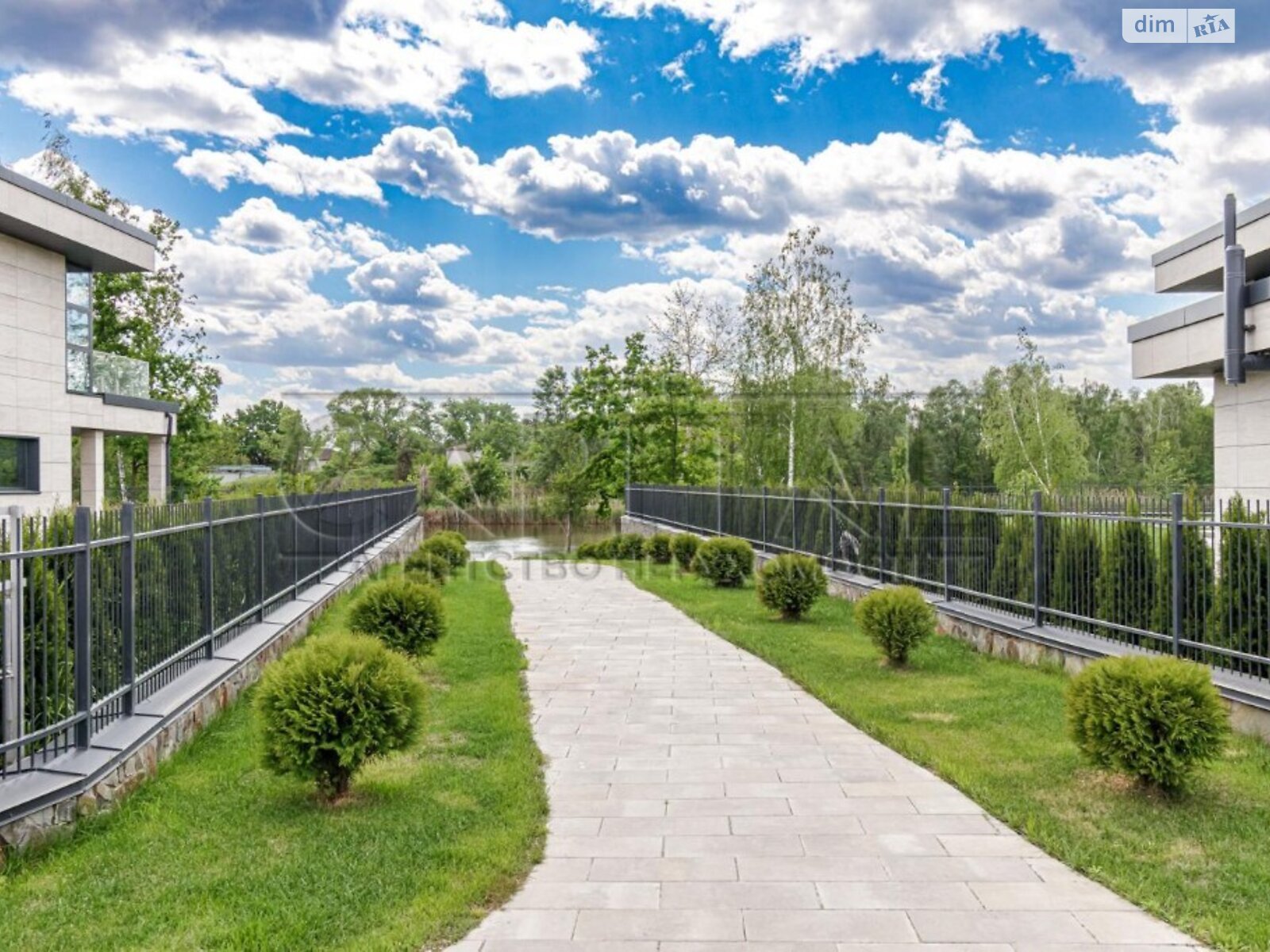 двоповерховий будинок, 262 кв. м, цегла. Продаж у Козині фото 1 двоповерховий будинок, 262 кв. м, цегла. Продаж у Козині фото 1