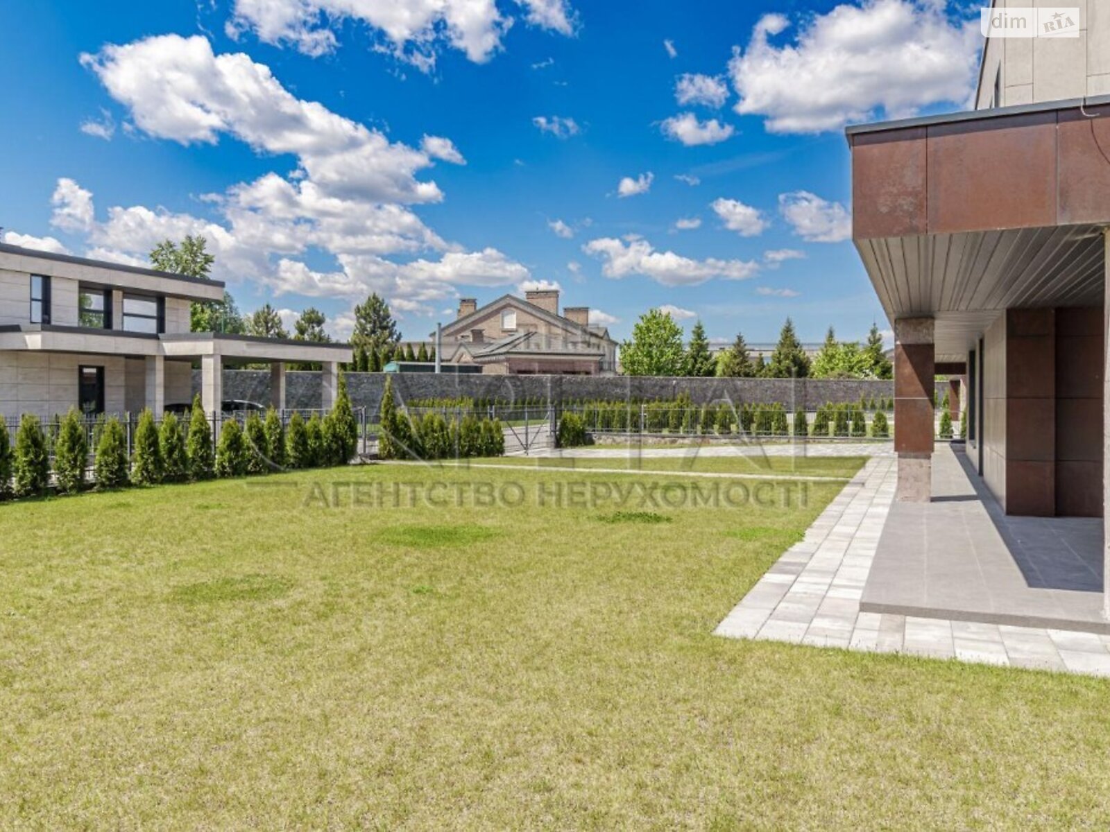 двоповерховий будинок, 262 кв. м, цегла. Продаж у Козині фото 1 двоповерховий будинок, 262 кв. м, цегла. Продаж у Козині фото 1