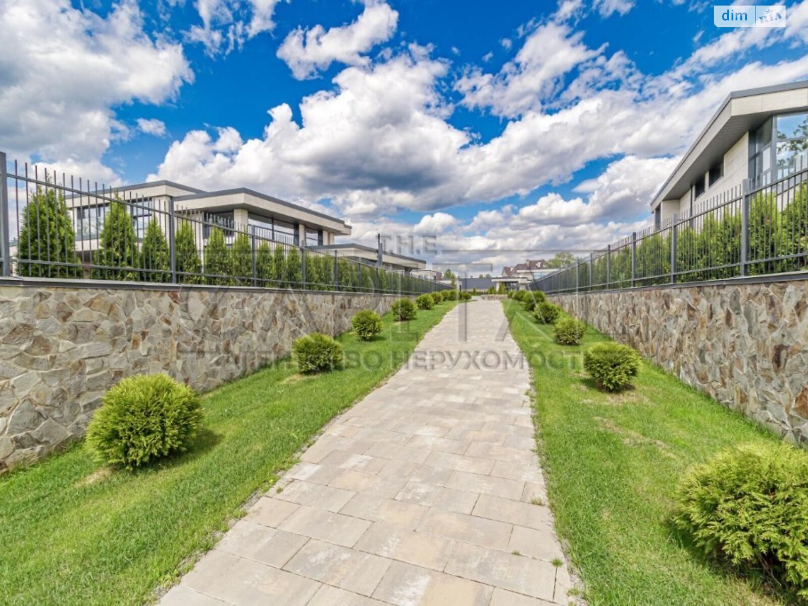 двухэтажный дом, 262 кв. м, кирпич. Продажа в Козине фото 1 двухэтажный дом, 262 кв. м, кирпич. Продажа в Козине фото 1