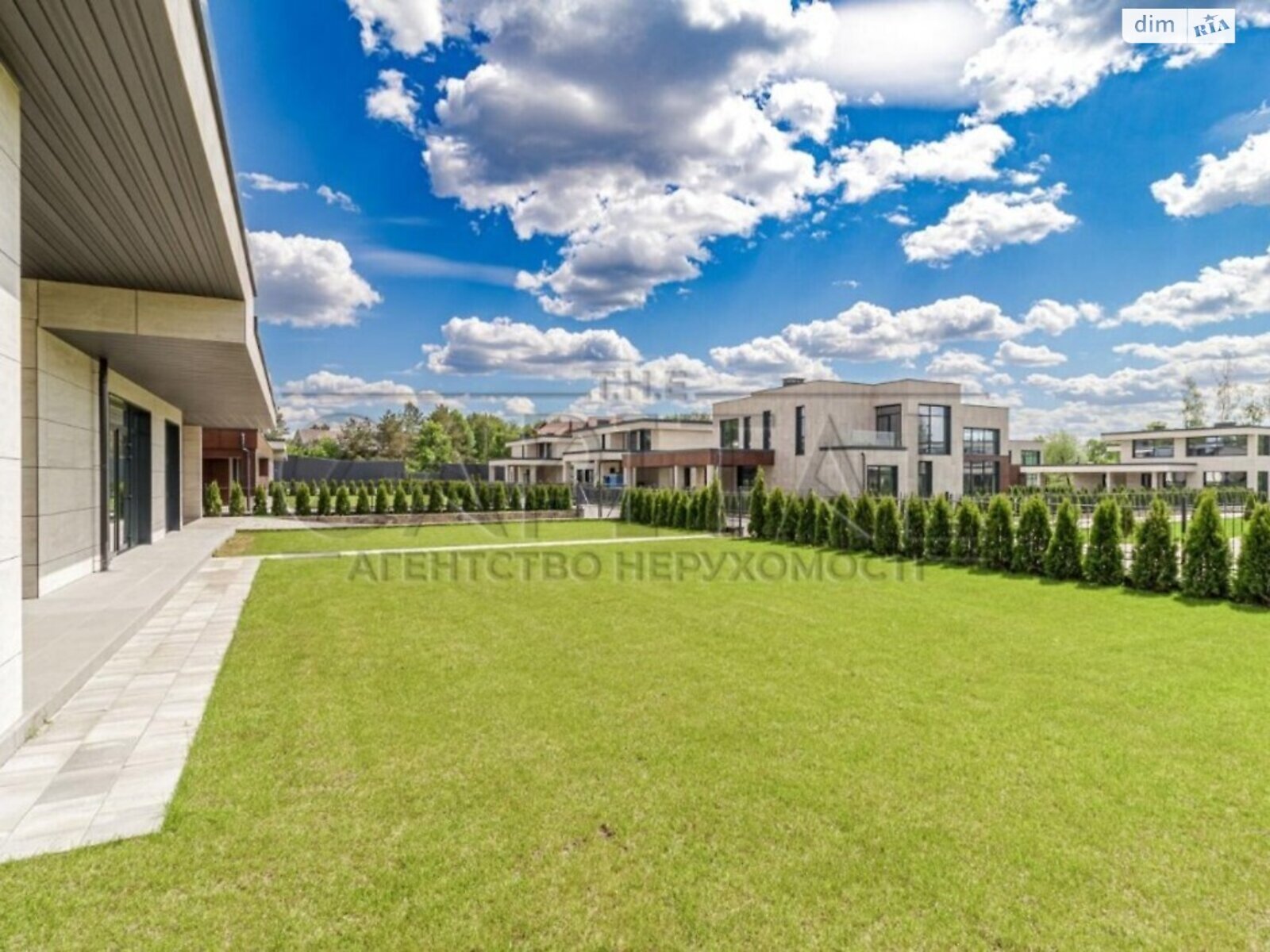 двоповерховий будинок, 263 кв. м, кирпич. Продаж у Козині фото 1 двоповерховий будинок, 263 кв. м, кирпич. Продаж у Козині фото 1