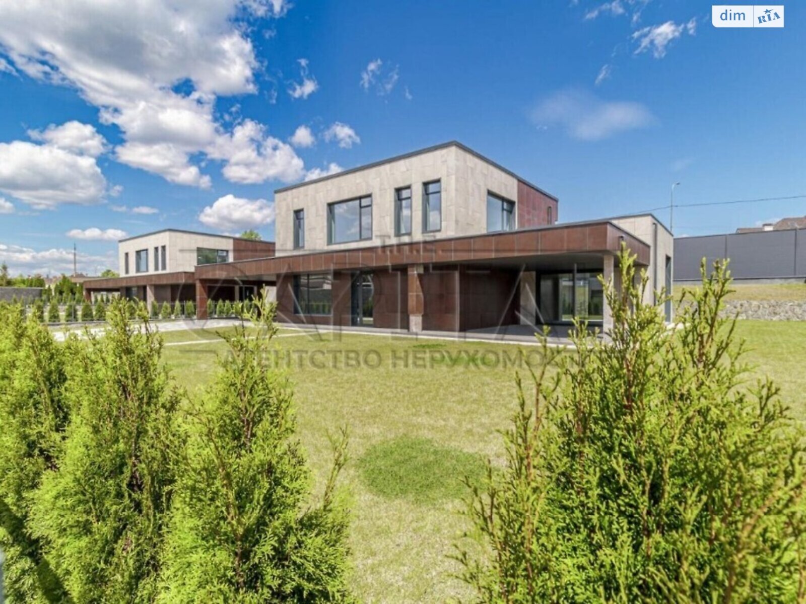 двоповерховий будинок, 262 кв. м, кирпич. Продаж у Козині фото 1 двоповерховий будинок, 262 кв. м, кирпич. Продаж у Козині фото 1