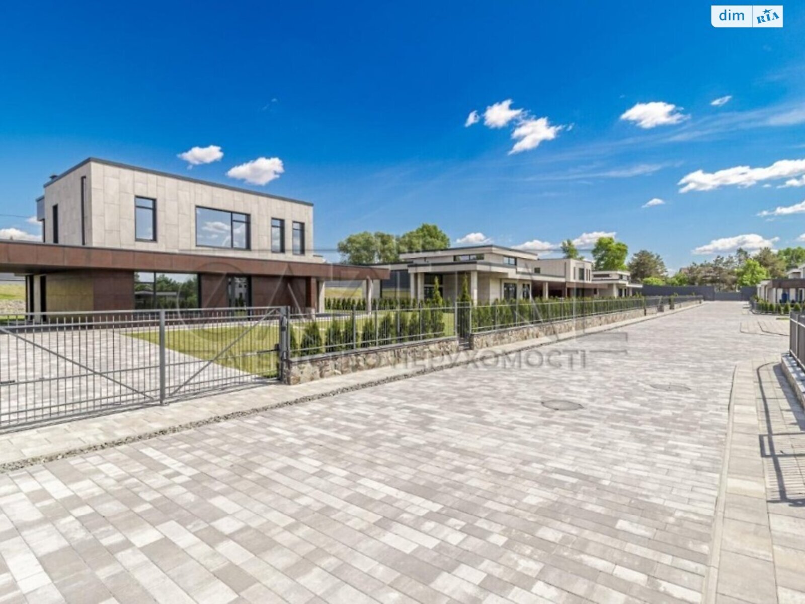 двухэтажный дом, 262 кв. м, кирпич. Продажа в Козине фото 1 двухэтажный дом, 262 кв. м, кирпич. Продажа в Козине фото 1