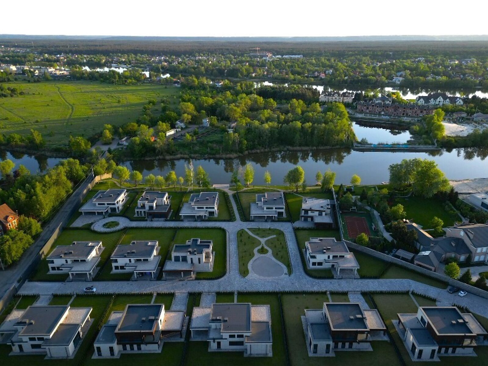 двоповерховий будинок, 262 кв. м, цегла. Продаж у Козині фото 1 двоповерховий будинок, 262 кв. м, цегла. Продаж у Козині фото 1