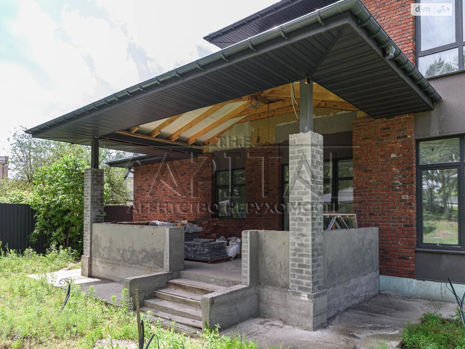 двоповерховий будинок з опаленням, 310 кв. м, цегла. Продаж у Козині фото 1 двоповерховий будинок з опаленням, 310 кв. м, цегла. Продаж у Козині фото 1