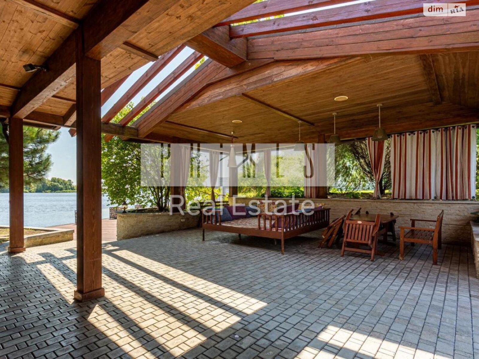 двоповерховий будинок з верандою, 847.9 кв. м, цегла. Продаж у Козині фото 1 двоповерховий будинок з верандою, 847.9 кв. м, цегла. Продаж у Козині фото 1