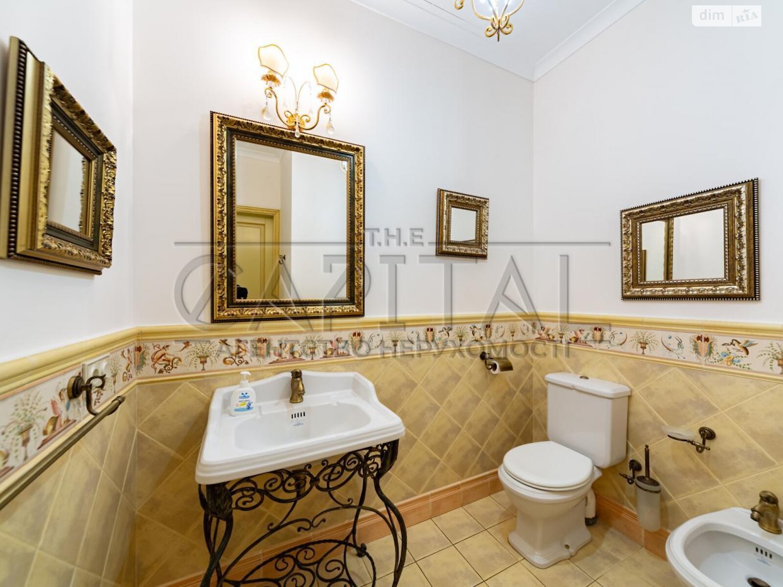 трехэтажный дом беседка, 882 кв. м, кирпич. Продажа в Козине фото 1 трехэтажный дом беседка, 882 кв. м, кирпич. Продажа в Козине фото 1