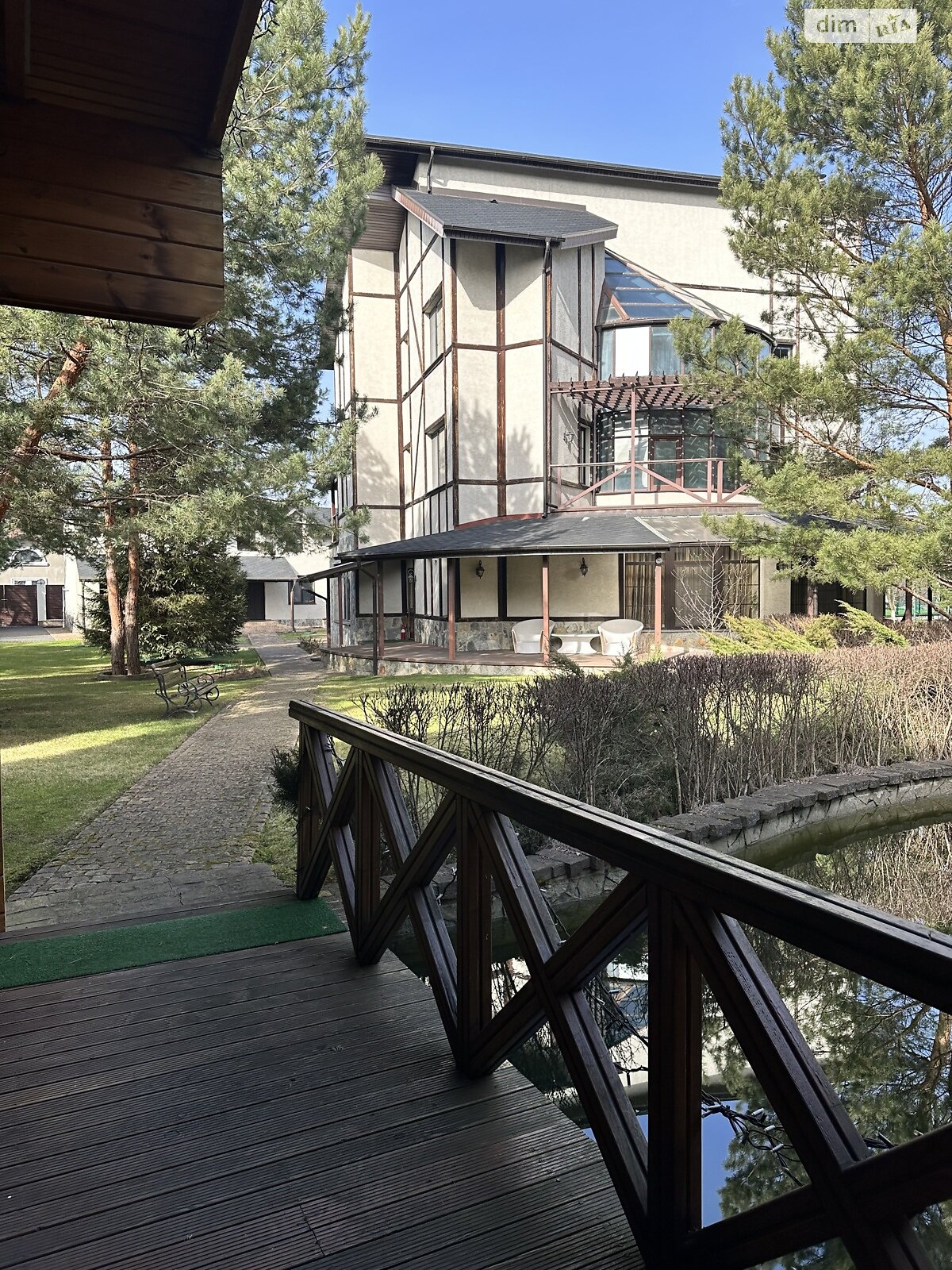 триповерховий будинок бесідка, 460 кв. м, цегла. Продаж у Козині фото 1 триповерховий будинок бесідка, 460 кв. м, цегла. Продаж у Козині фото 1