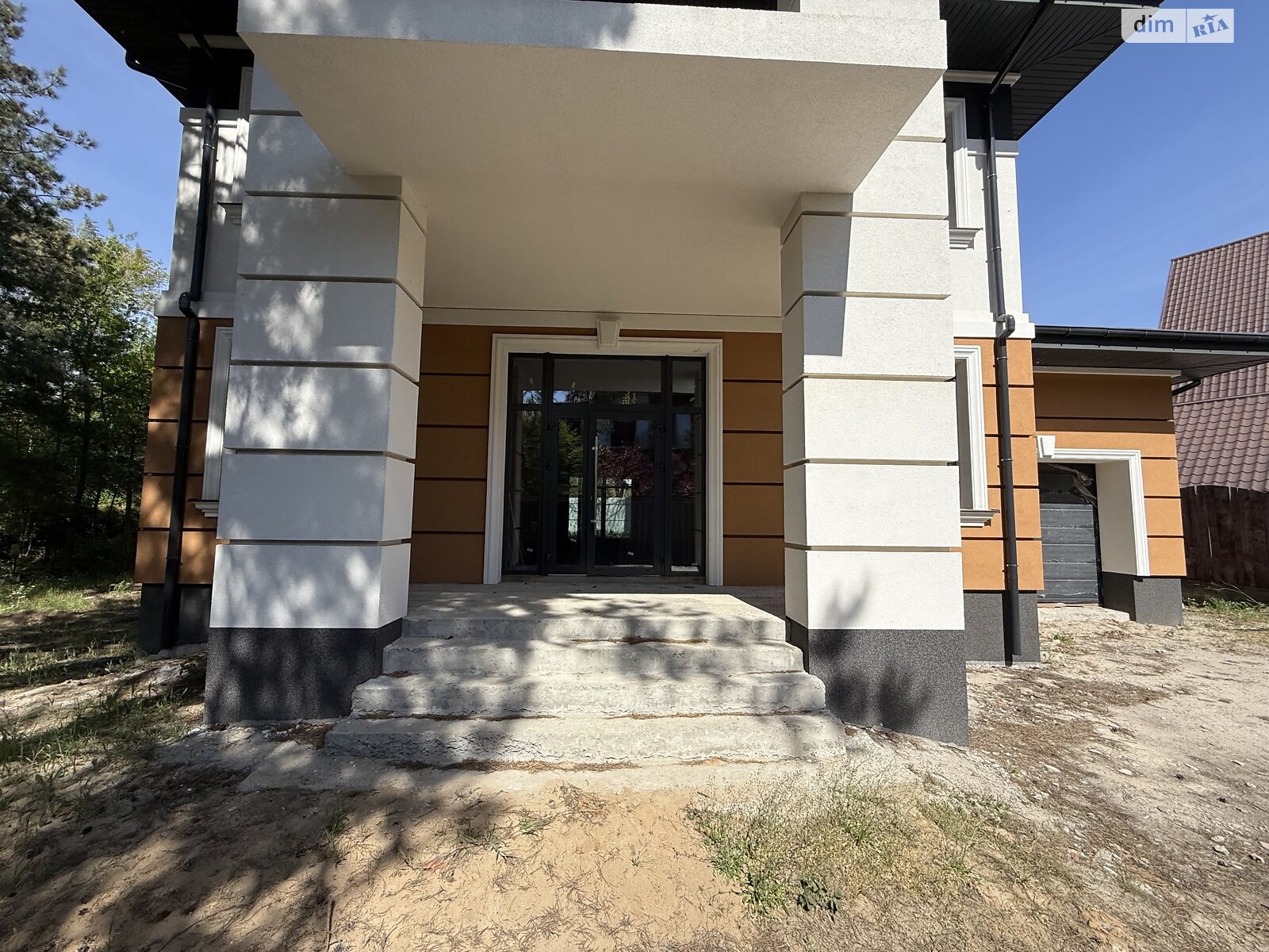двухэтажный дом с гаражом, 330 кв. м, кирпич. Продажа в Козине фото 1 двухэтажный дом с гаражом, 330 кв. м, кирпич. Продажа в Козине фото 1