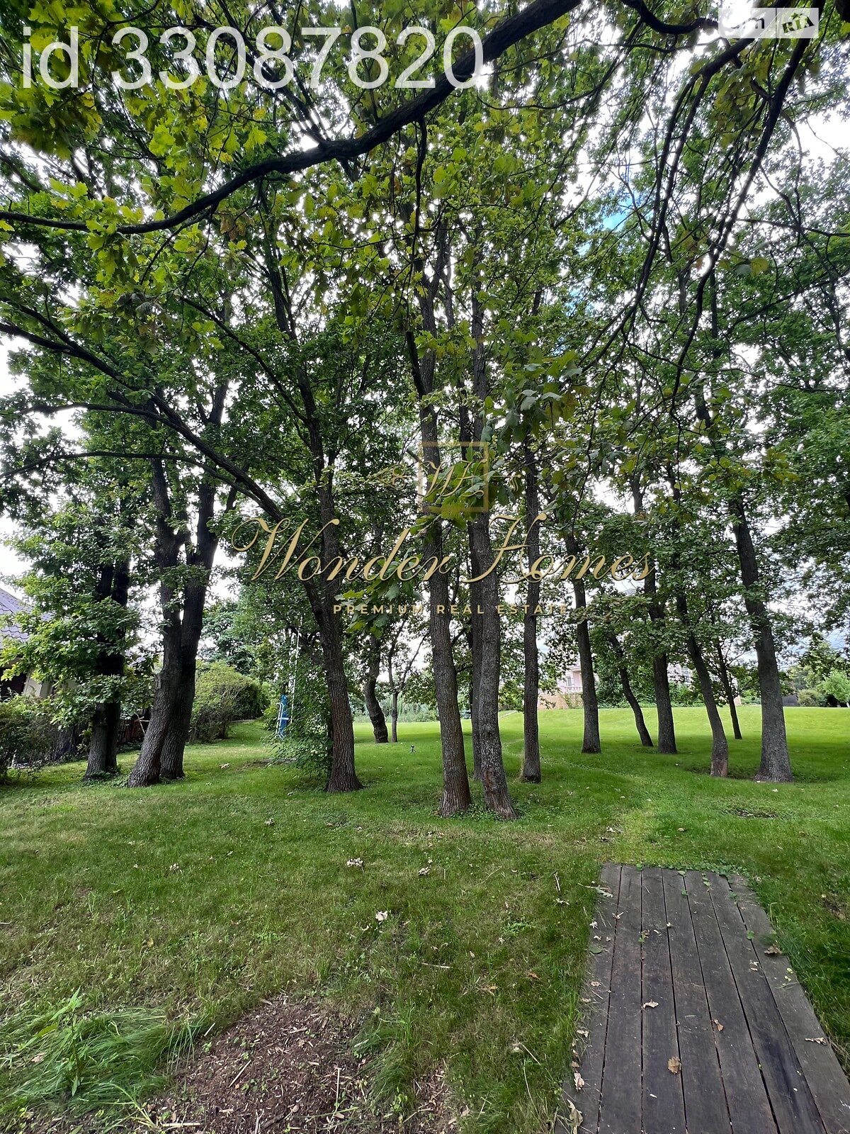 триповерховий будинок з опаленням, 559.4 кв. м, цегла. Продаж у Козині фото 1 триповерховий будинок з опаленням, 559.4 кв. м, цегла. Продаж у Козині фото 1