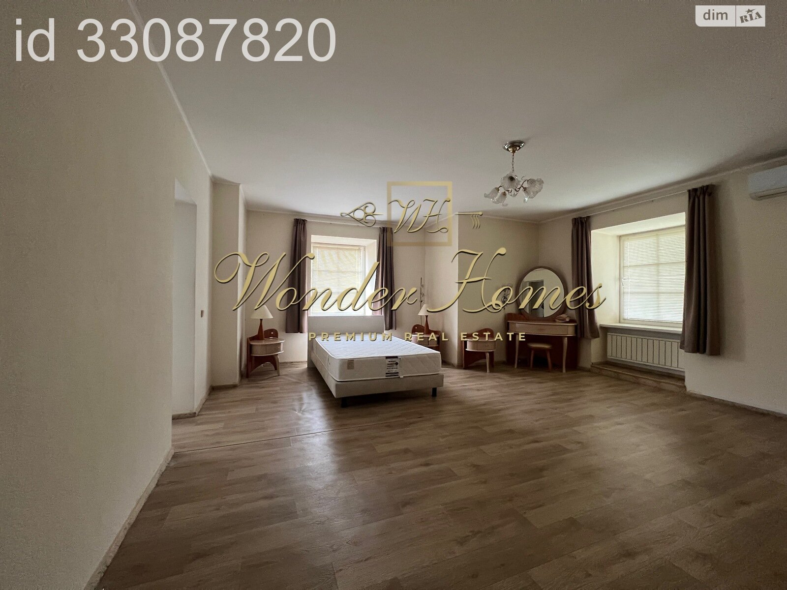 триповерховий будинок з опаленням, 559.4 кв. м, цегла. Продаж у Козині фото 1 триповерховий будинок з опаленням, 559.4 кв. м, цегла. Продаж у Козині фото 1