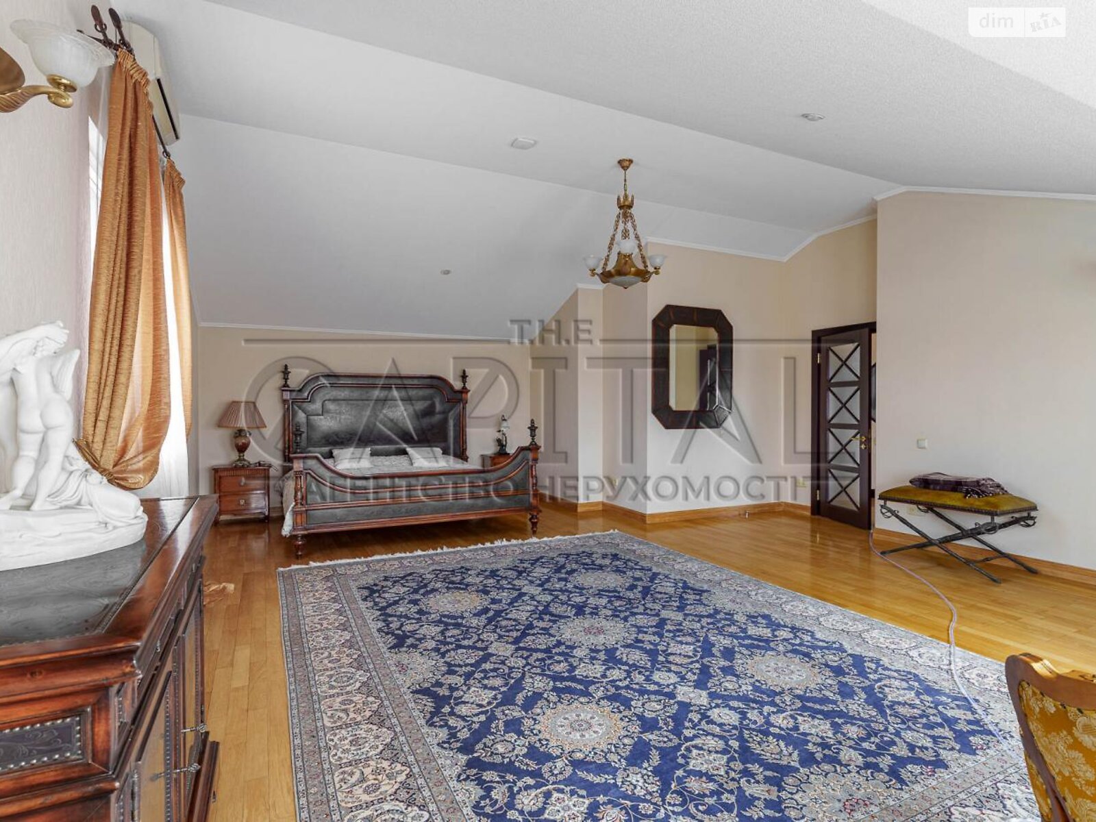 триповерховий будинок з верандою, 917 кв. м, цегла. Продаж у Козині фото 1 триповерховий будинок з верандою, 917 кв. м, цегла. Продаж у Козині фото 1