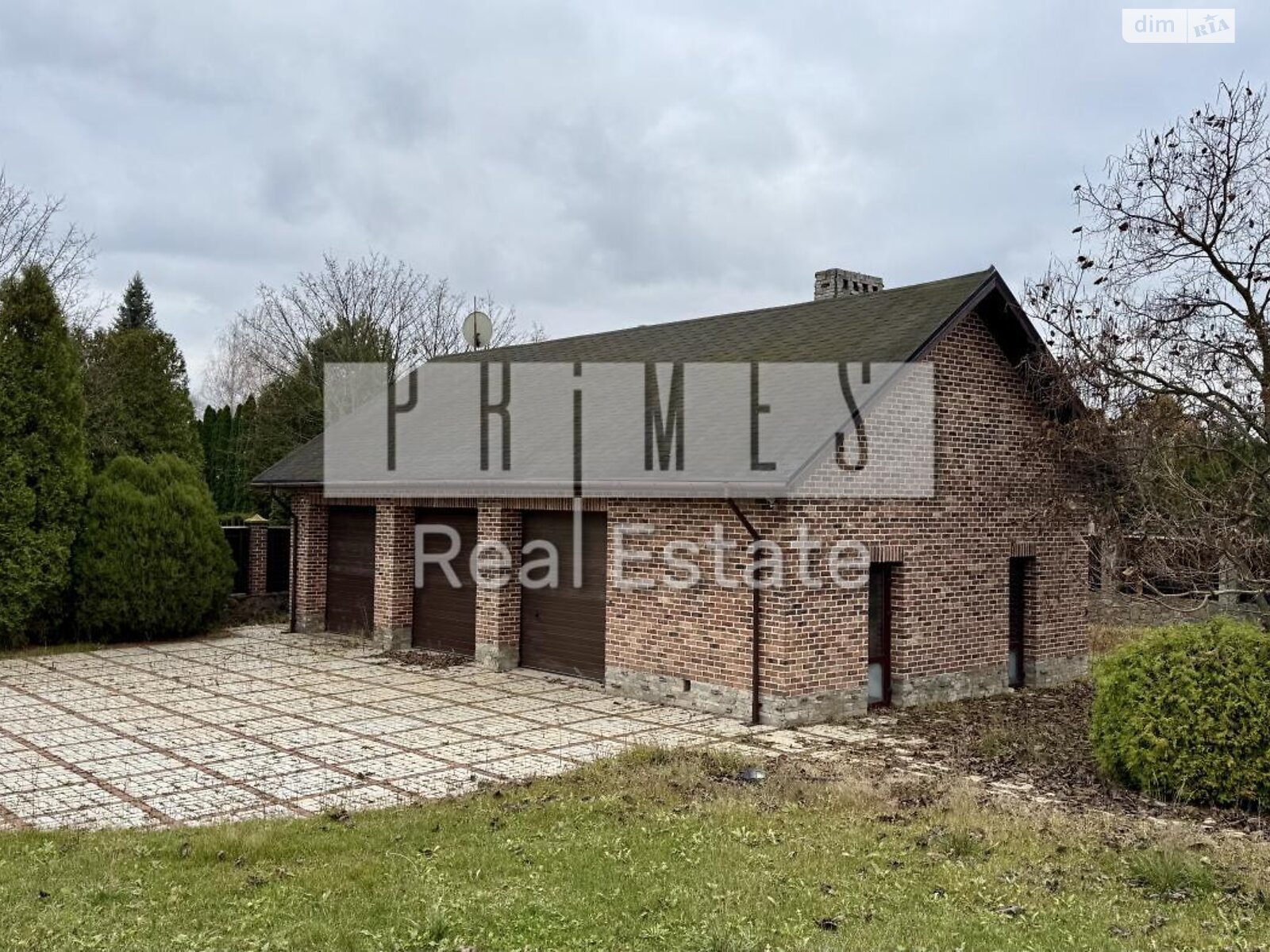 двухэтажный дом с гаражом, 730 кв. м, кирпич. Продажа в Козине фото 1