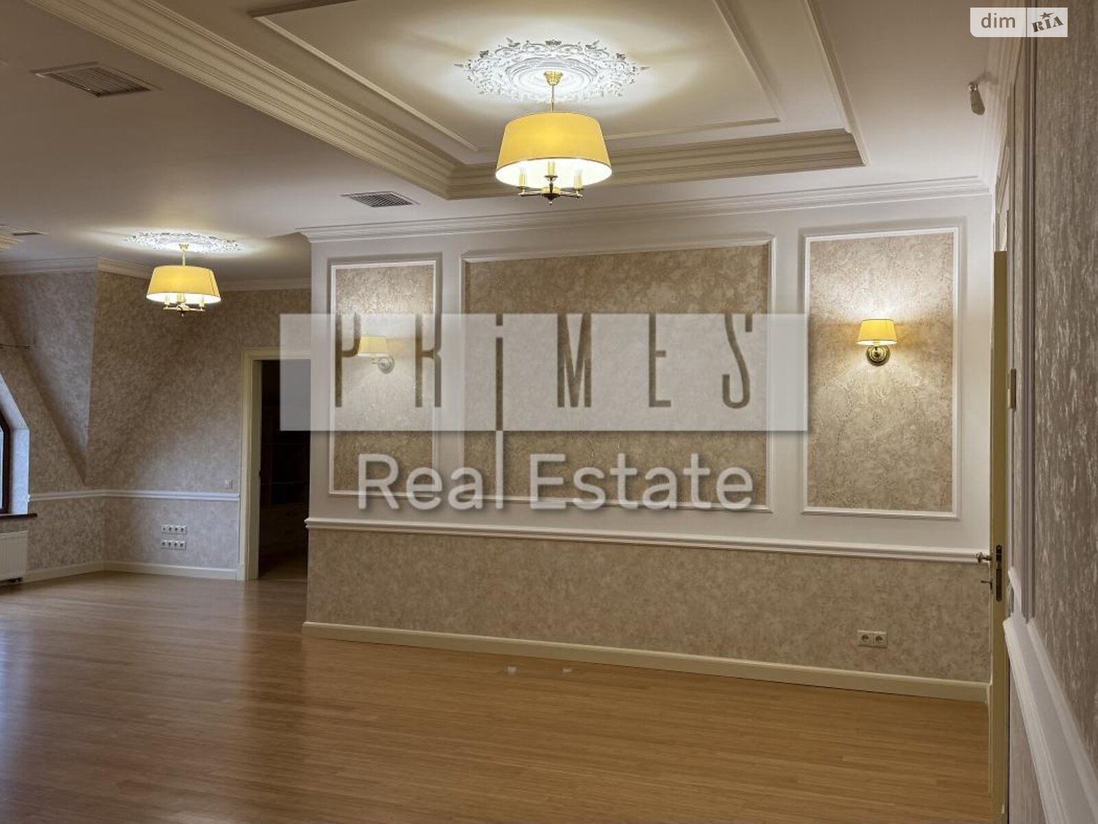 двухэтажный дом с гаражом, 730 кв. м, кирпич. Продажа в Козине фото 1