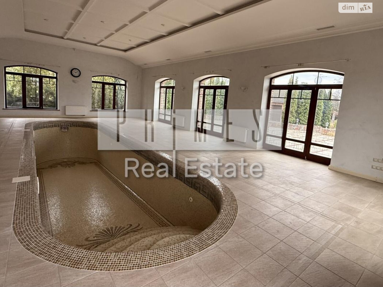 двухэтажный дом с гаражом, 730 кв. м, кирпич. Продажа в Козине фото 1