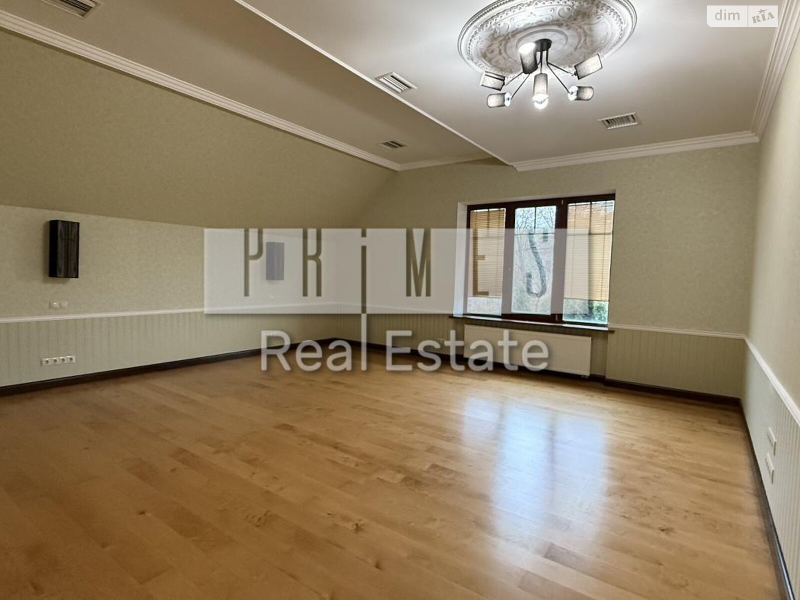 двухэтажный дом с гаражом, 730 кв. м, кирпич. Продажа в Козине фото 1