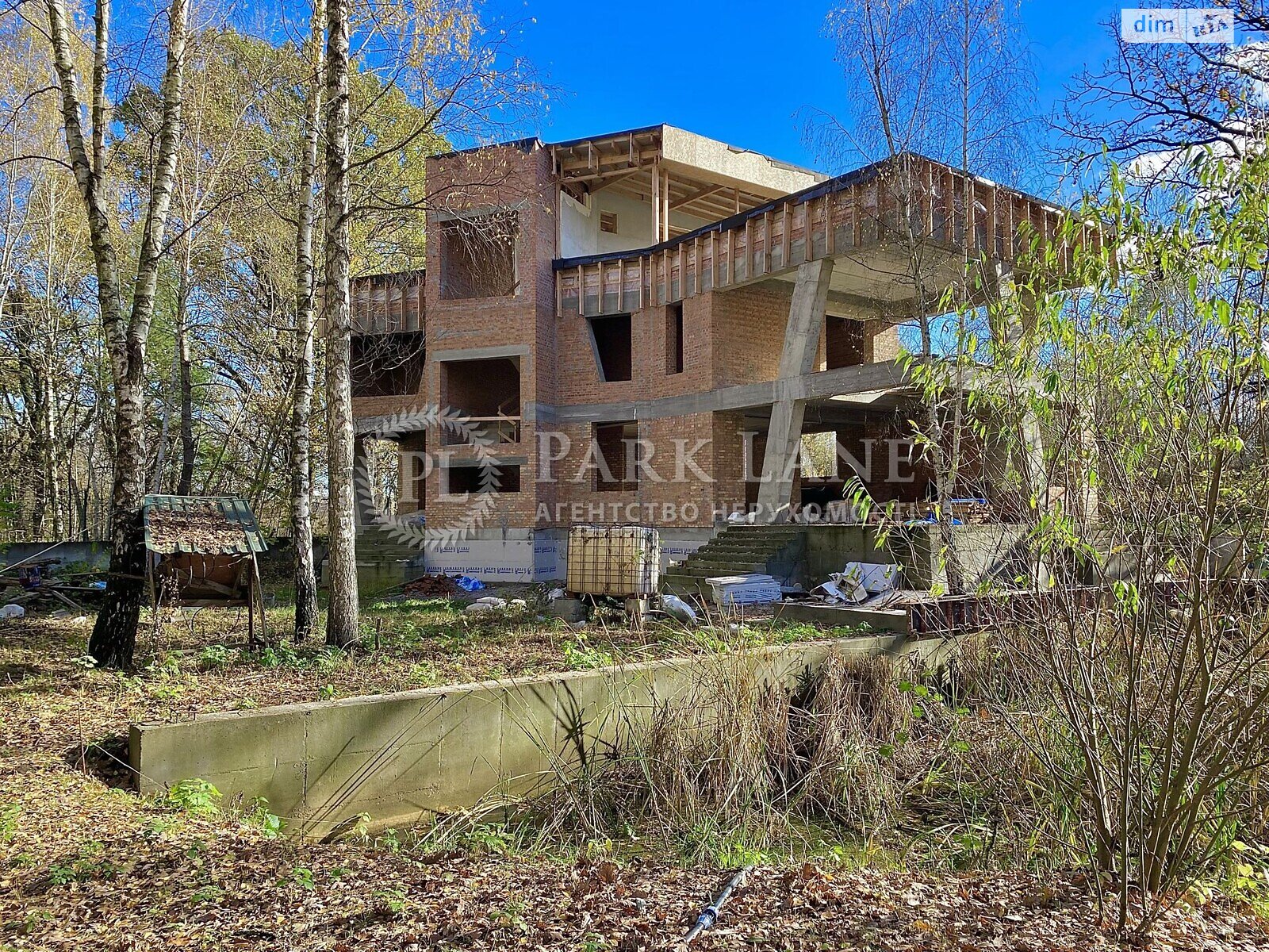 триповерховий будинок, 403.8 кв. м, цегла. Продаж у Козині фото 1 триповерховий будинок, 403.8 кв. м, цегла. Продаж у Козині фото 1