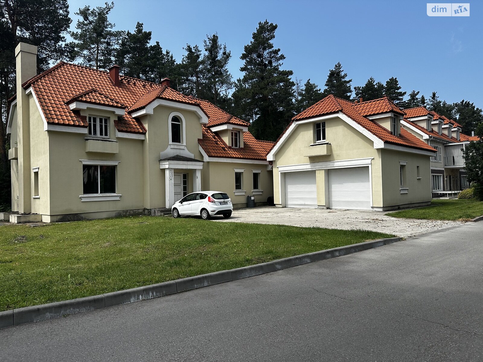 двухэтажный дом с гаражом, 502 кв. м, кирпич. Продажа в Козине фото 1 двухэтажный дом с гаражом, 502 кв. м, кирпич. Продажа в Козине фото 1