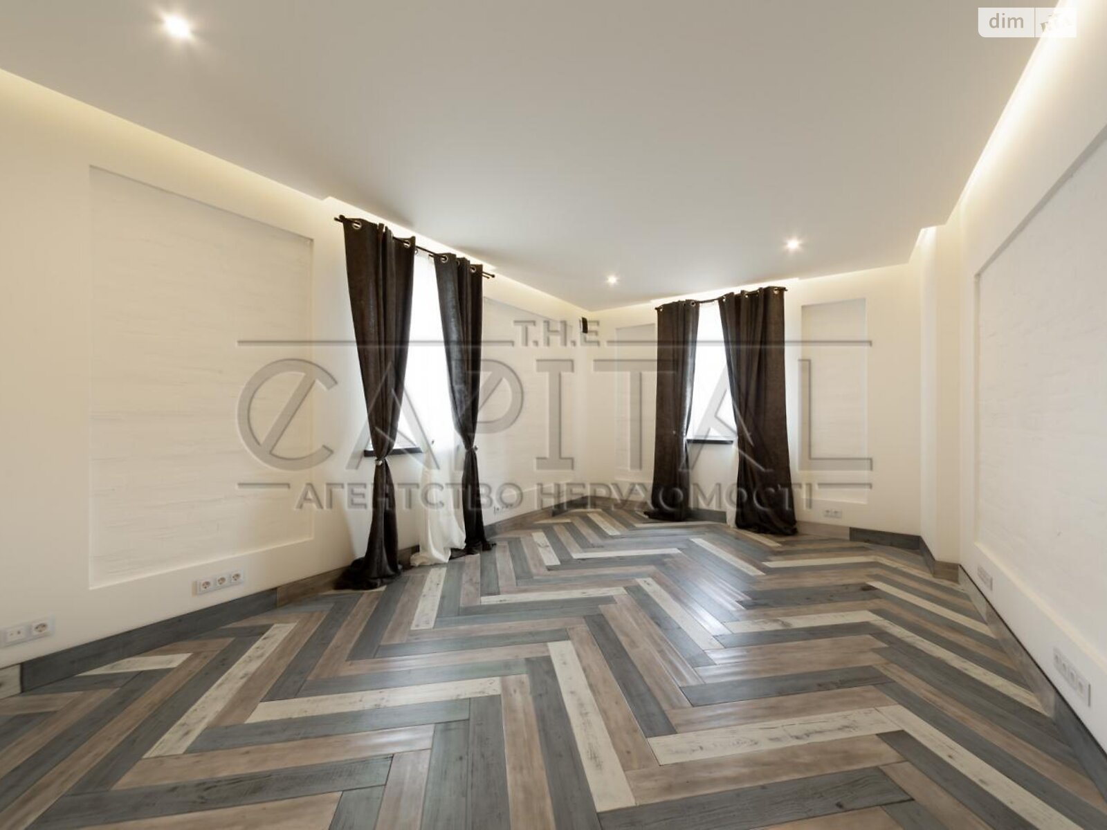 двухэтажный дом с гаражом, 360 кв. м, кирпич. Продажа в Козине фото 1 двухэтажный дом с гаражом, 360 кв. м, кирпич. Продажа в Козине фото 1