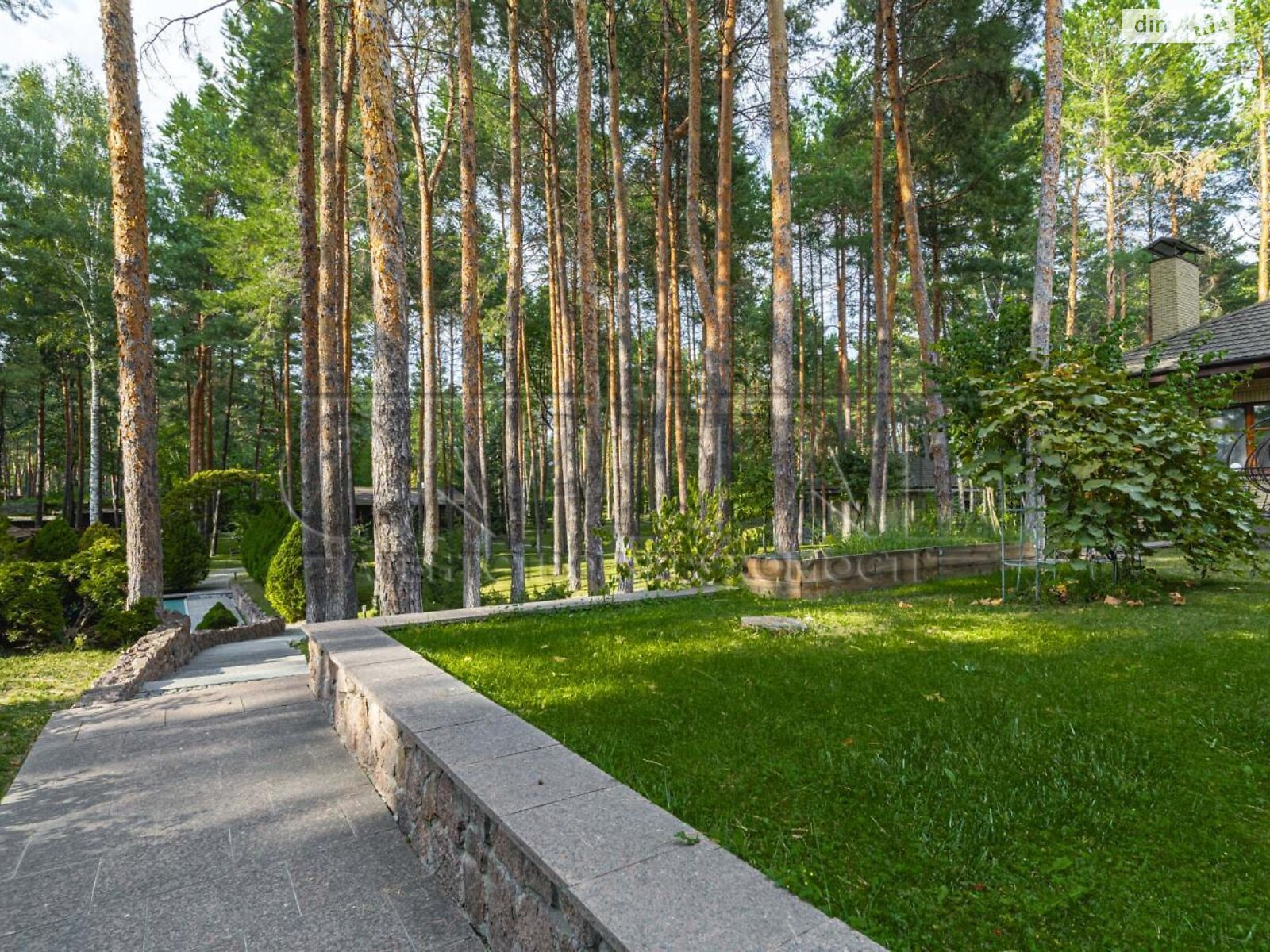 двухэтажный дом с гаражом, 700 кв. м, кирпич. Продажа в Козине фото 1 двухэтажный дом с гаражом, 700 кв. м, кирпич. Продажа в Козине фото 1
