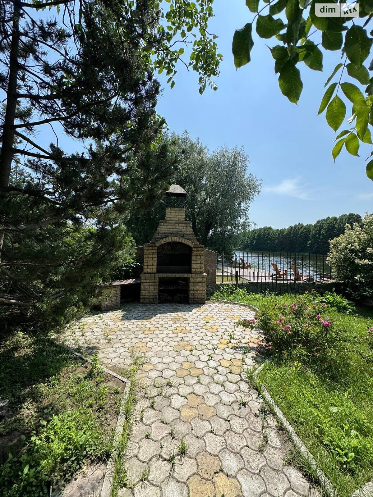 трехэтажный дом, 136 кв. м, кирпич. Продажа в Козине фото 1 трехэтажный дом, 136 кв. м, кирпич. Продажа в Козине фото 1