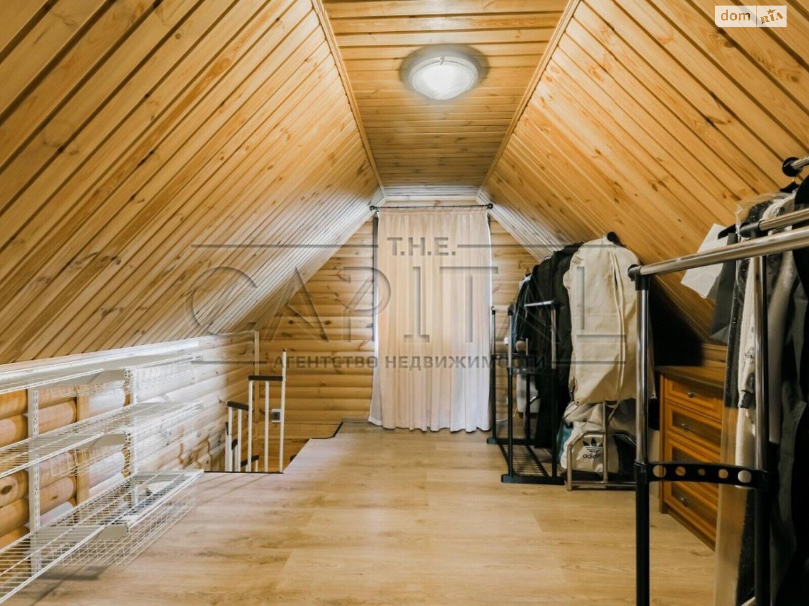 триповерховий будинок, 815 кв. м, цегла. Продаж у Козині фото 1 триповерховий будинок, 815 кв. м, цегла. Продаж у Козині фото 1