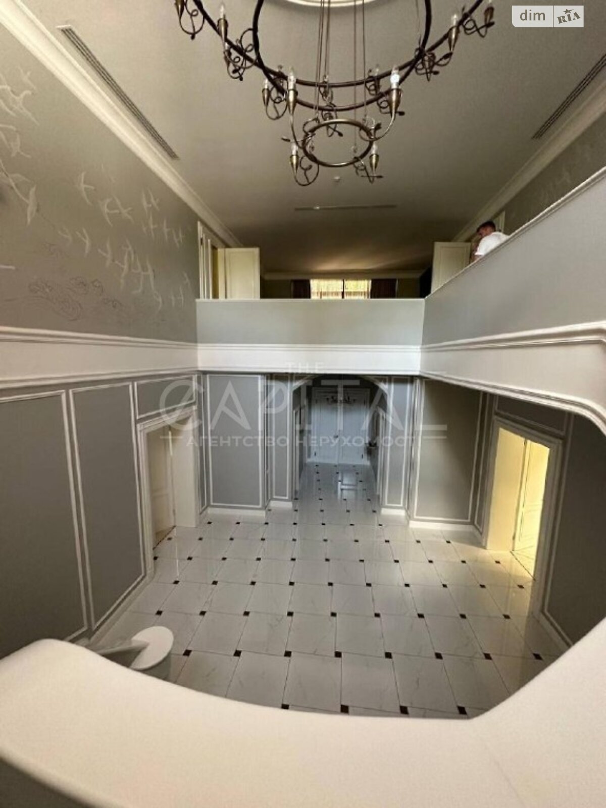 двоповерховий будинок, 1500 кв. м, цегла. Продаж у Козині фото 1 двоповерховий будинок, 1500 кв. м, цегла. Продаж у Козині фото 1