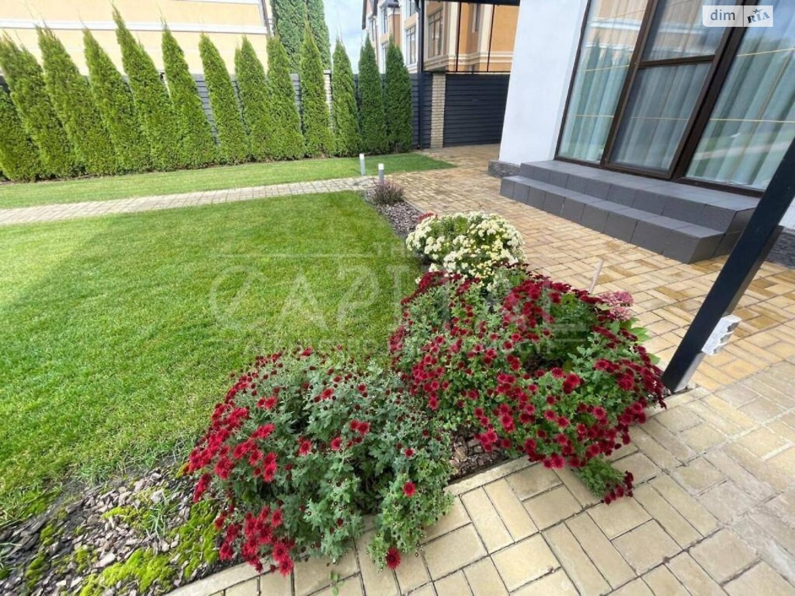 двоповерховий будинок, 220 кв. м, цегла. Продаж у Козині фото 1 двоповерховий будинок, 220 кв. м, цегла. Продаж у Козині фото 1