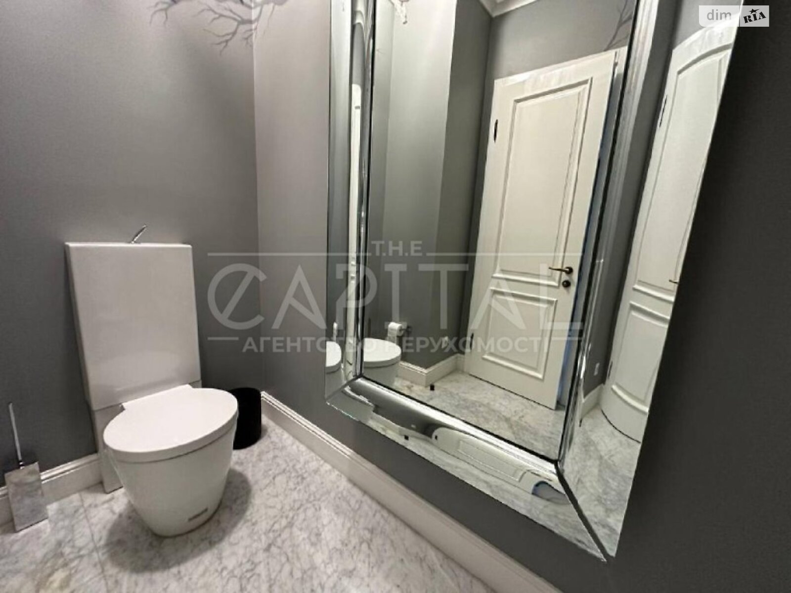 двухэтажный дом, 1500 кв. м, кирпич. Продажа в Козине фото 1