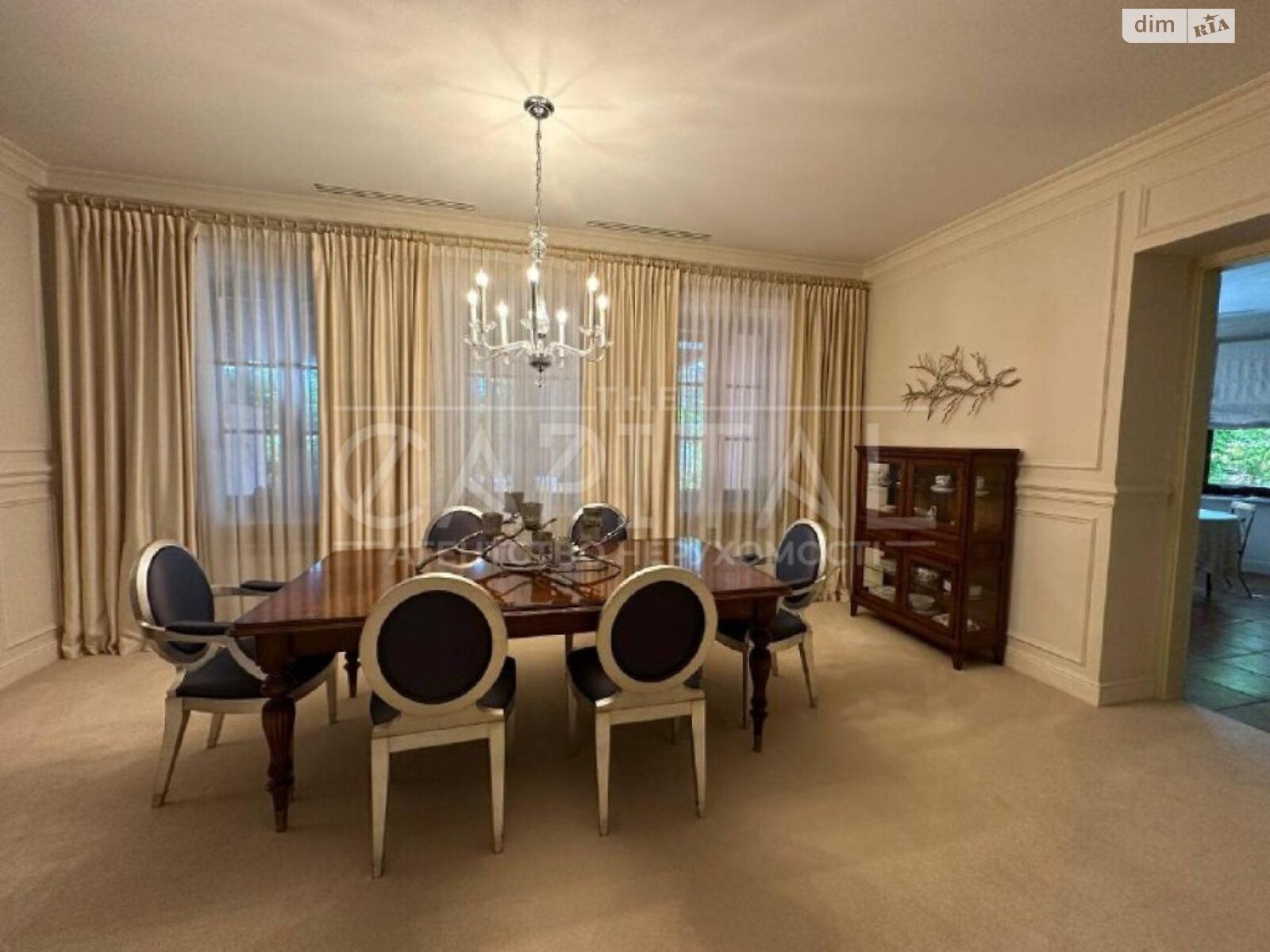 двухэтажный дом, 1500 кв. м, кирпич. Продажа в Козине фото 1