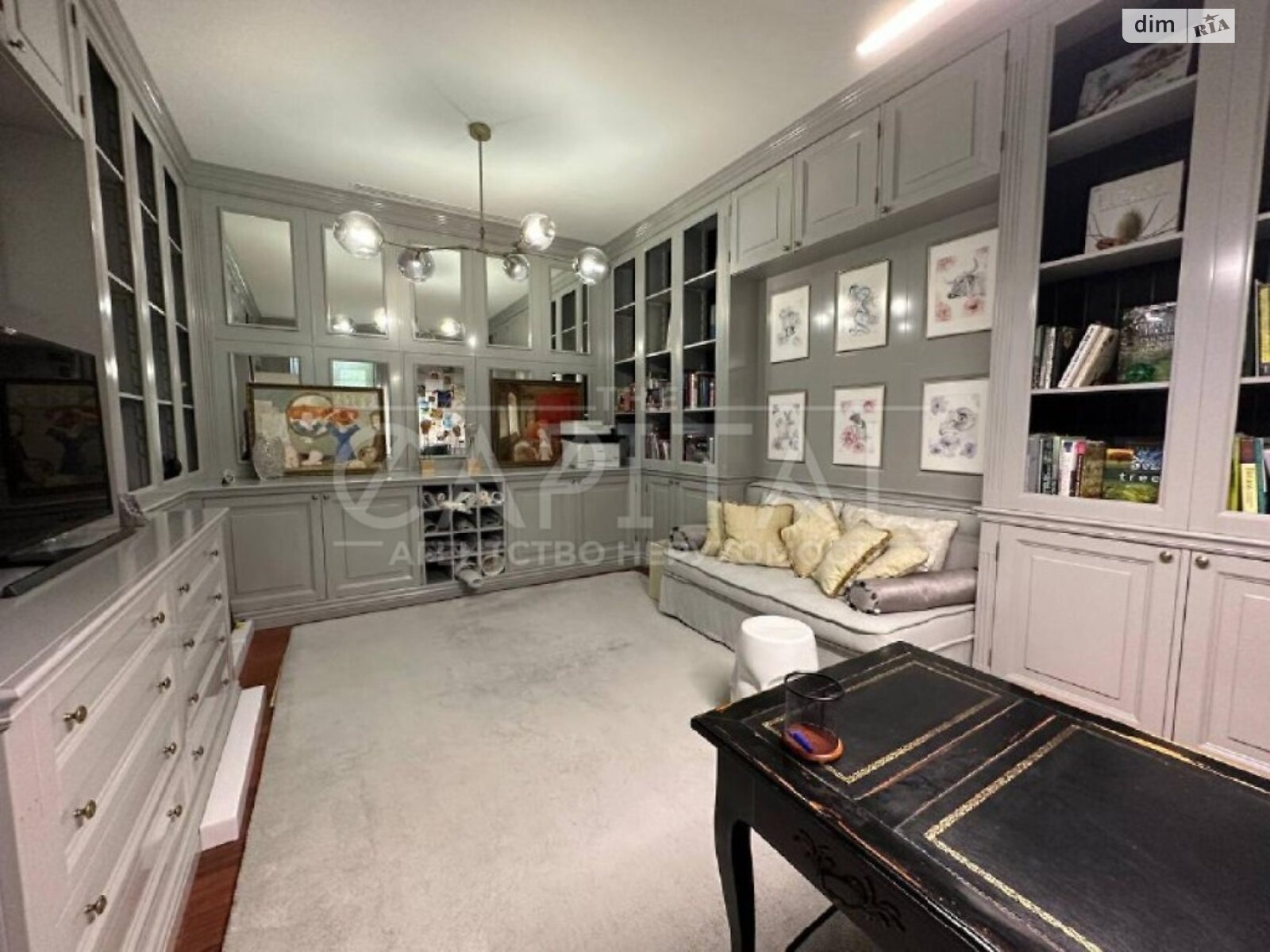 двухэтажный дом, 1500 кв. м, кирпич. Продажа в Козине фото 1